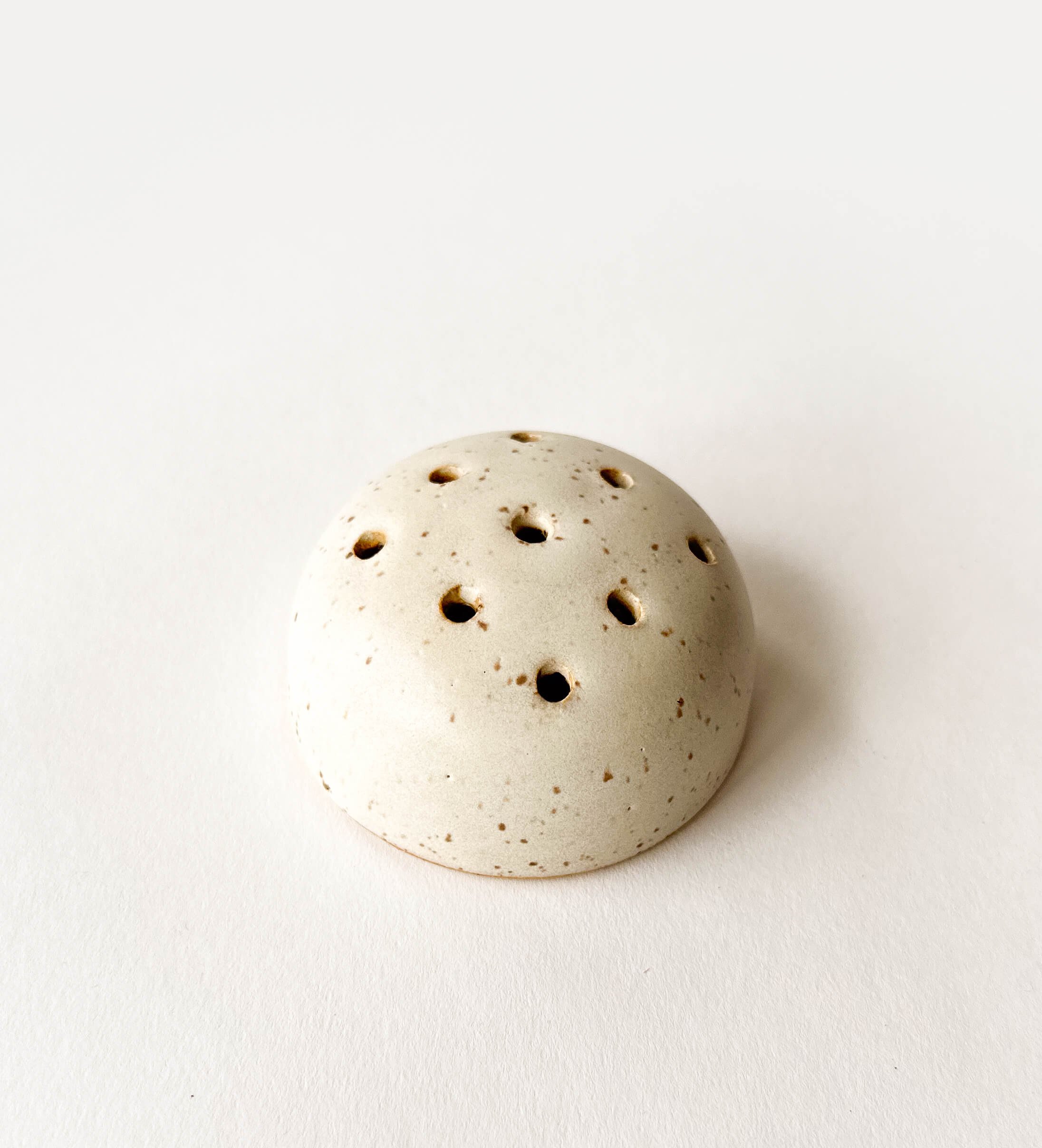 ikebana-frog-top-view.jpg