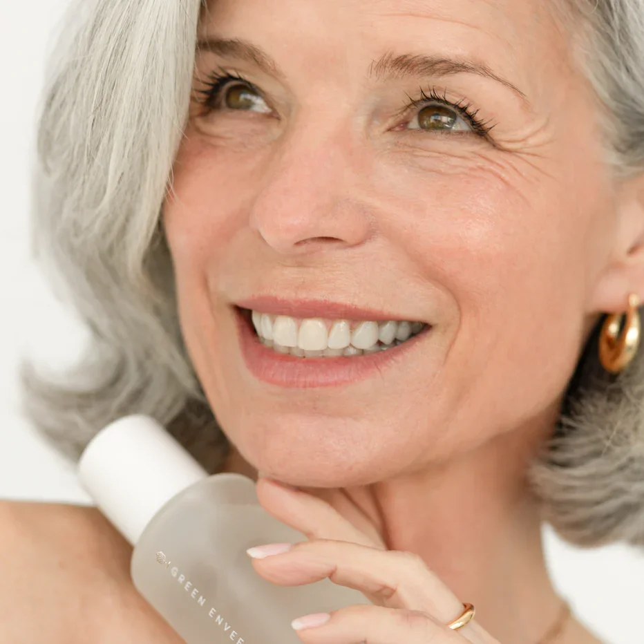 HydrateFacialMist-3504_11.webp