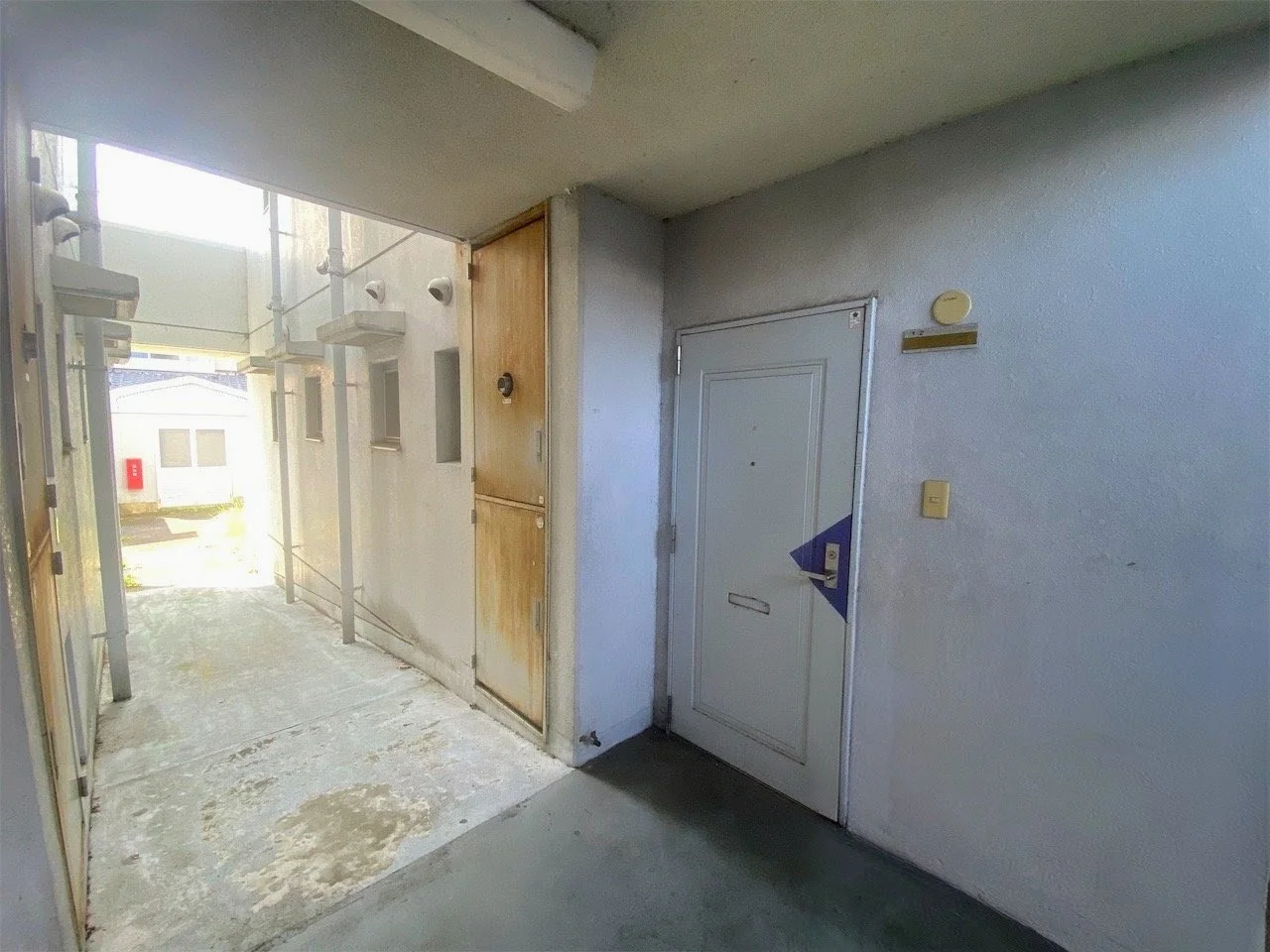 玄関前　着手前