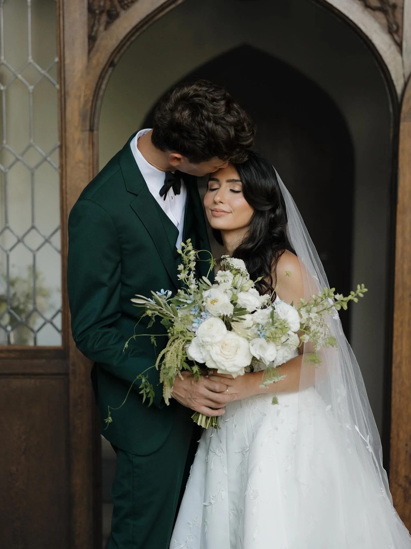 Derya and Ben this past August 🤍🤍🤍@aldiemansionweddings @_moonlight_photography ❤️