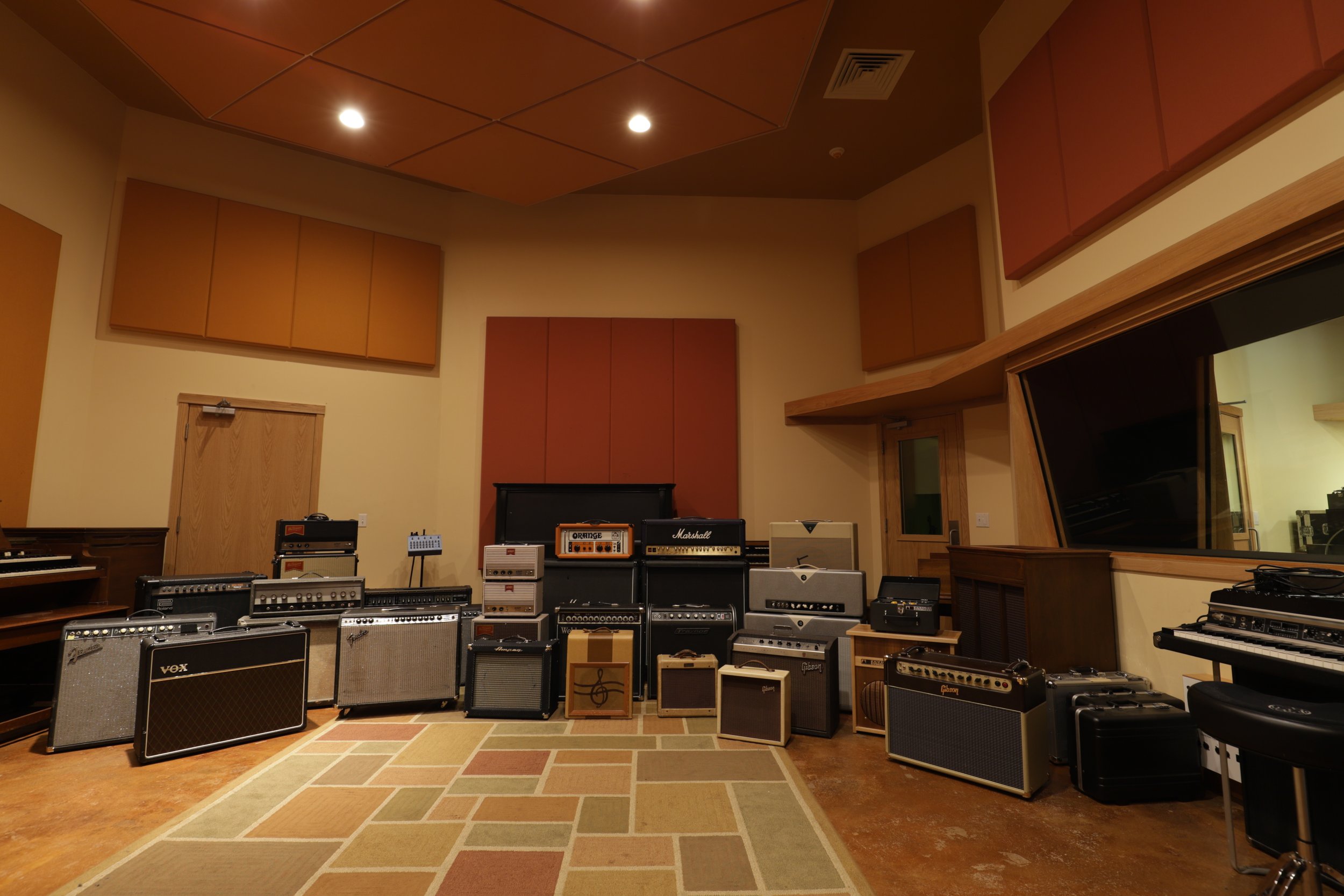 Studio B live room