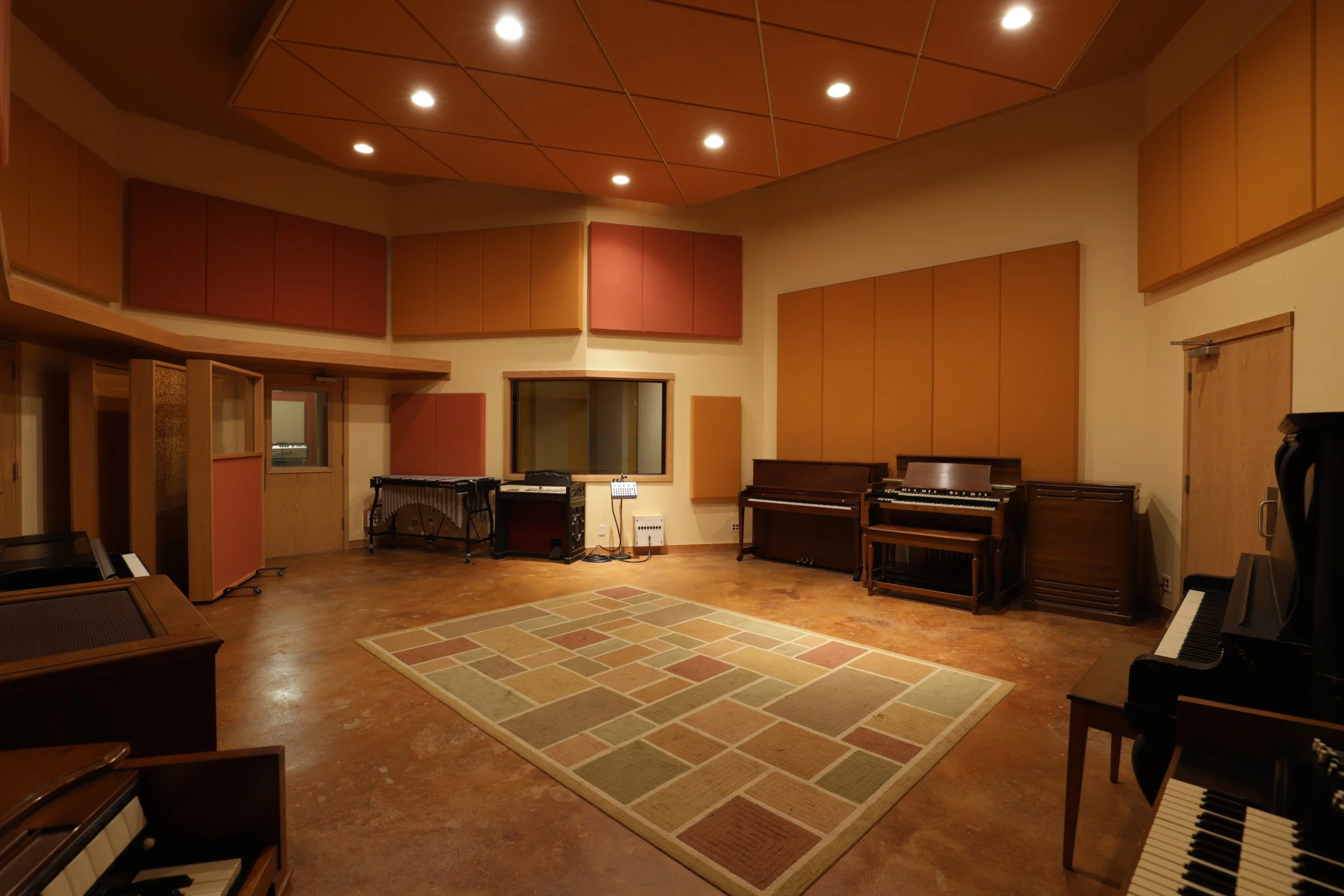 Studio B live room