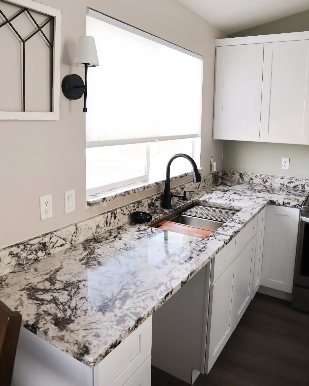 White Orion Granite 🤍

#whiteorion #kitchencountertops #countertops #remodel #remodeling #kitchenupgrade #fabrication