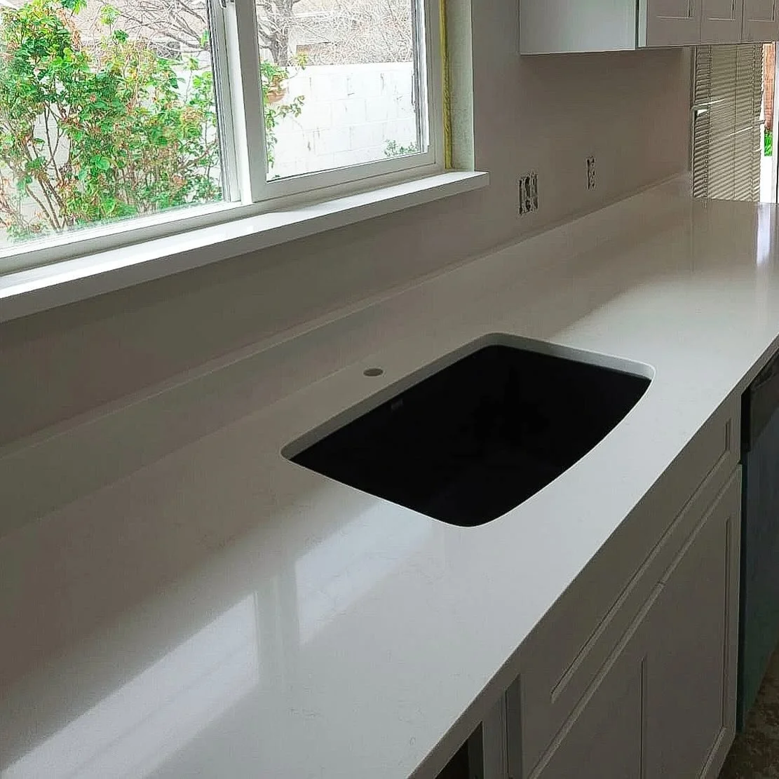 Aspen white quartz 🤍

#aspenwhite #kitchenremodeling #upgrad