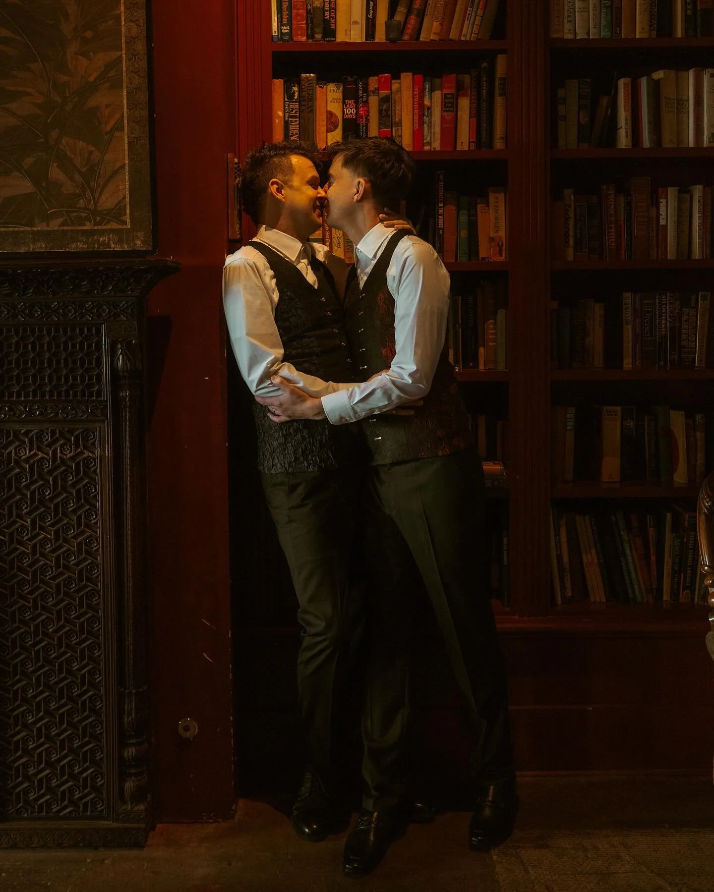 And here&rsquo;s the official moodboard for moody romantic couples photos.

Photography: @danakaephoto 
Floral: @nadira_design 
Cake: @honeycrumbcakes 
Venue: @the_ruins by @landmarkeventco