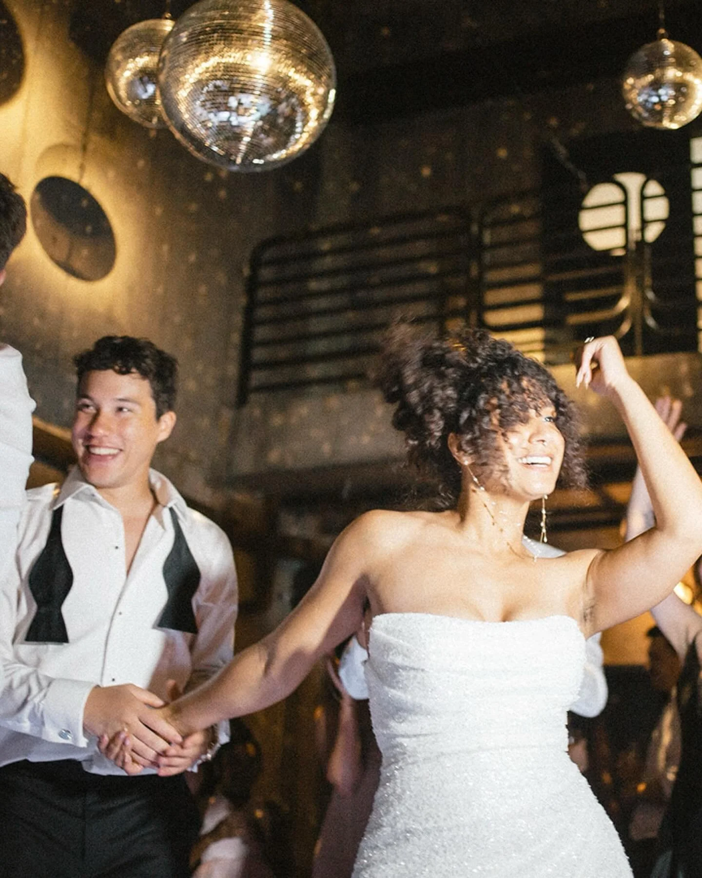 Moments that matter captured perfectly.

Photography: @melanieflanigan 
Floral: @nadira_design 
Entertainment: @integraldjs &amp; @maxcobbmusic 
Beauty: @urbanistaweddings 
Rentals: @cortpartyrental 
Transportation: @butlerseattle 
Venue &amp; Cateri