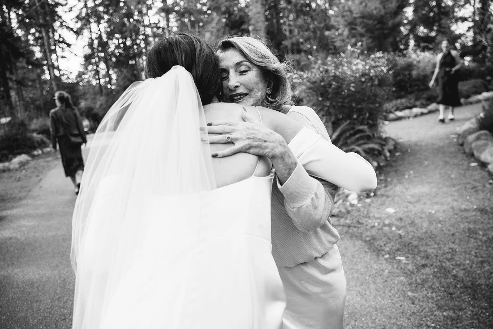 Mary Kalhor_Mary_Kalhor_Caroline and Spencer_Captain Whidbey_097.jpg