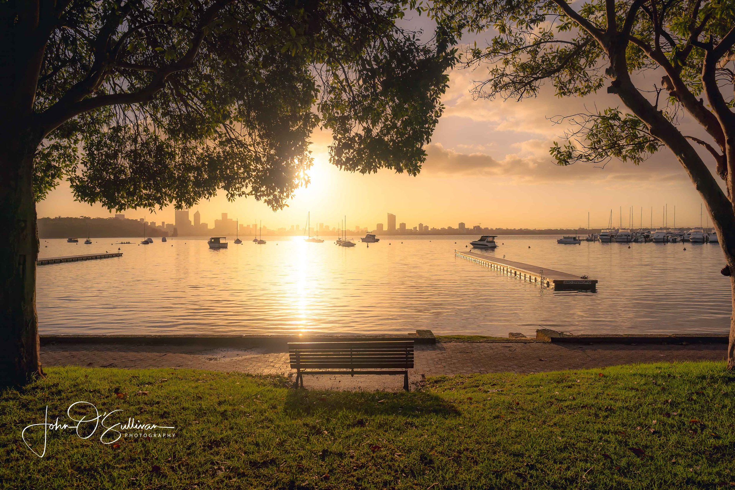 204 _ SWAN RIVER_ MATILDA BAY SUNRISE