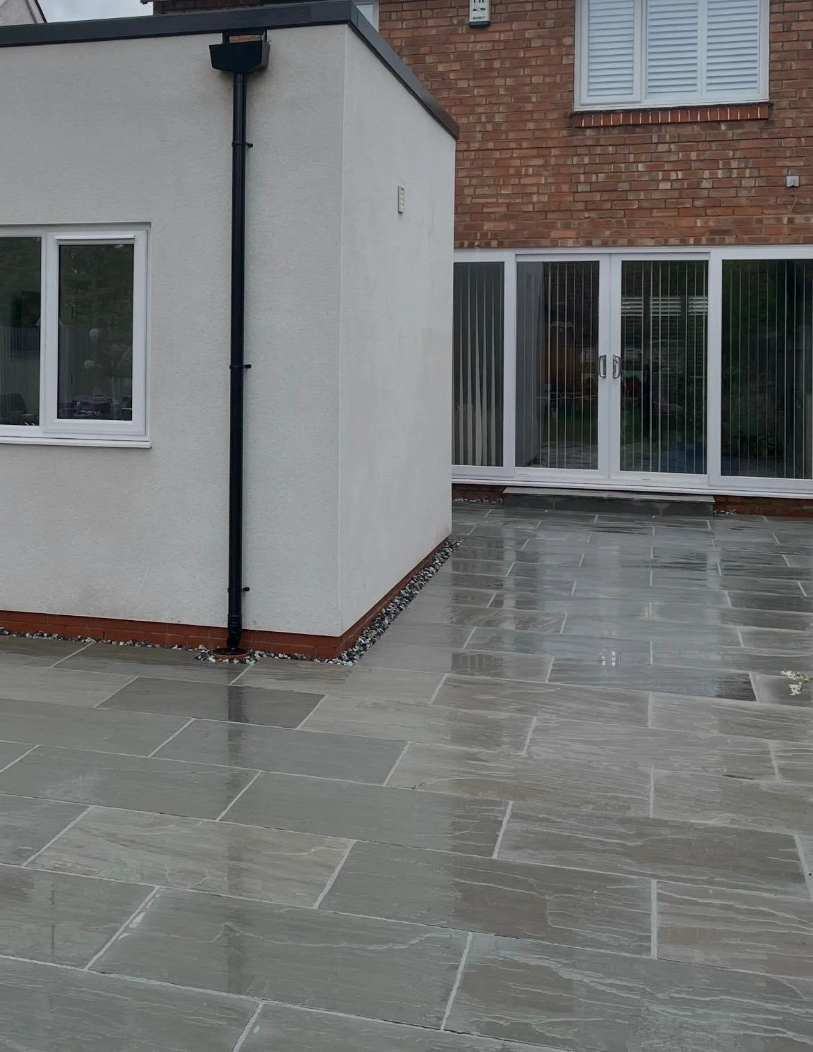New sandstone patio and fence finished in Shirley today 👌