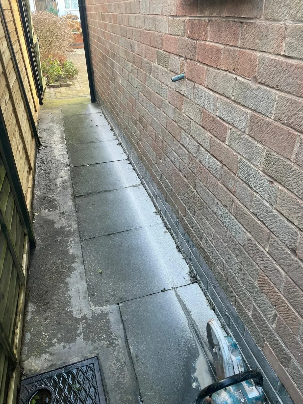 ACO drains installed in Kenilworth today to stop entry from holding water 👌