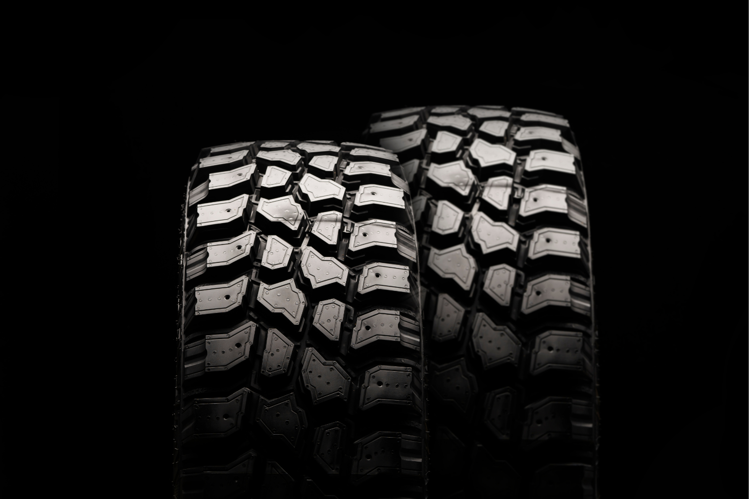 Understanding Tread Design: A Dealer’s Guide to Performance Sales