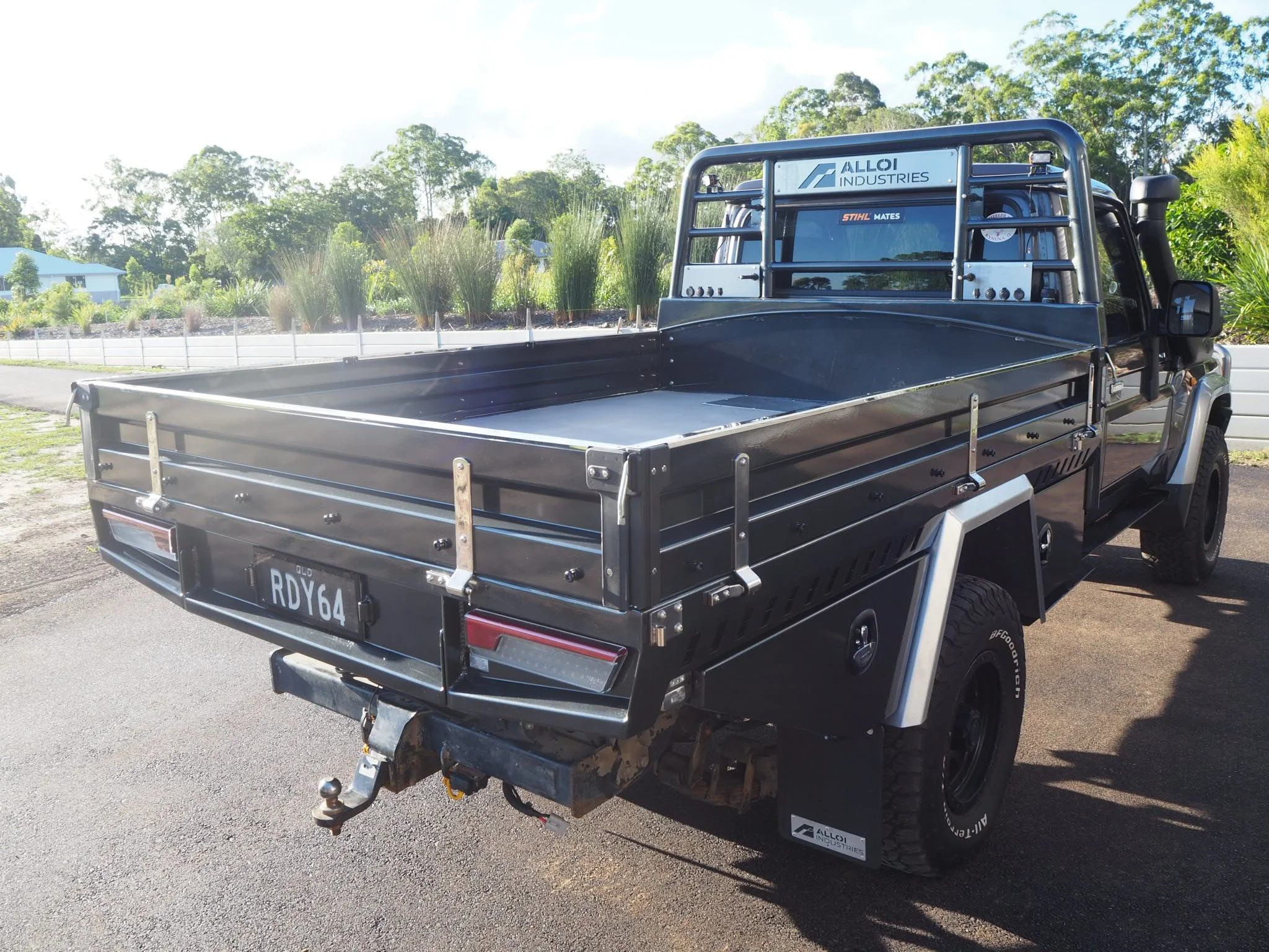 Custom 79 series Landcruiser aluminium tray for work and touring