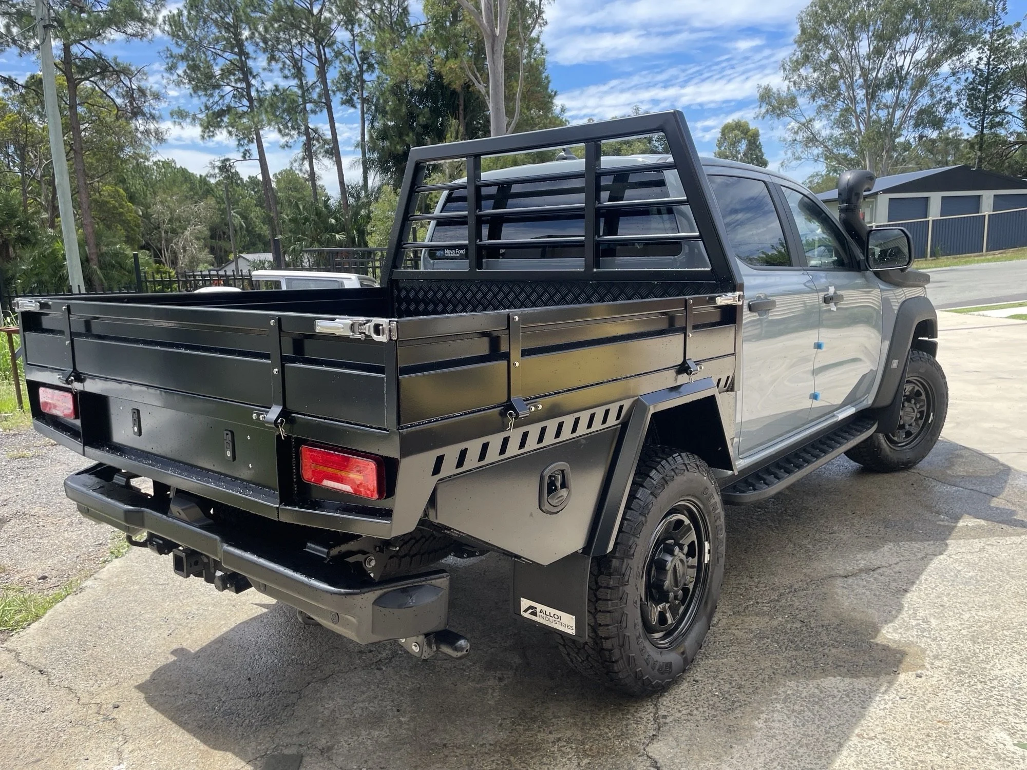 Ford Superduty pre-rego custom aluminium ute tray