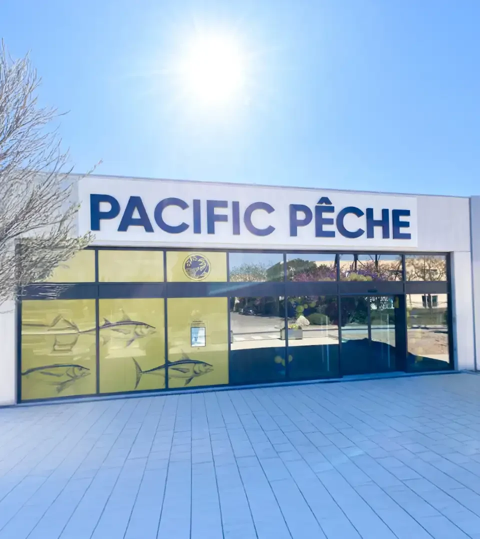 Magasin PACIFIC PÊCHE illustrant la refonte de l’identité visuelle et le repositionnement de la marque