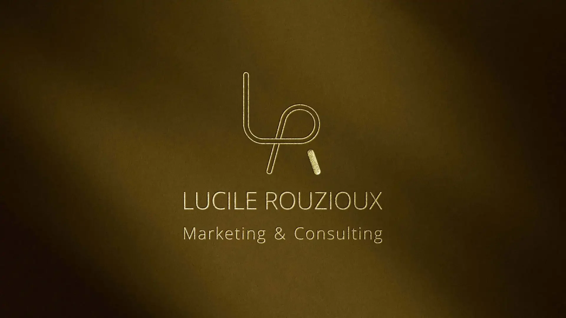 Création de logo pour renforcer l’image professionnelle d’un solopreneur, par Mathilde Lafargue