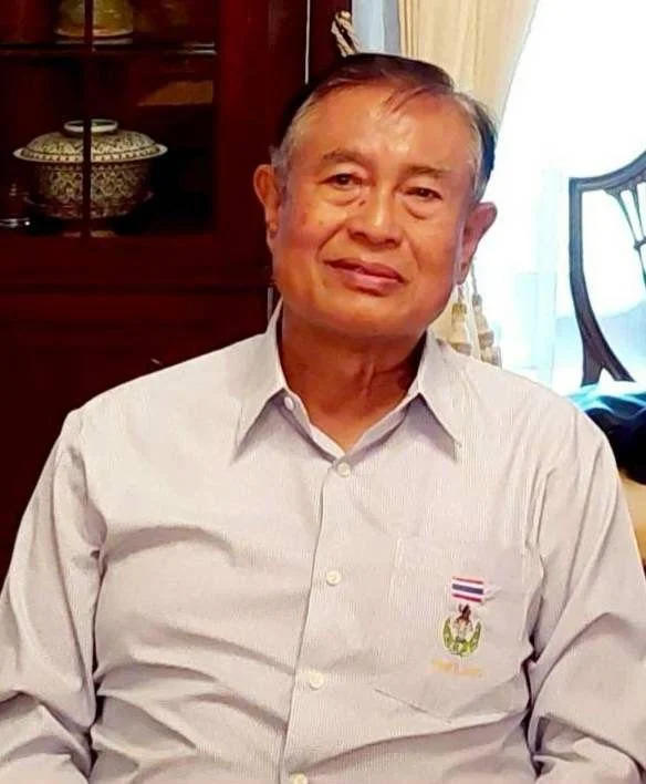 Somprasong Khomapat