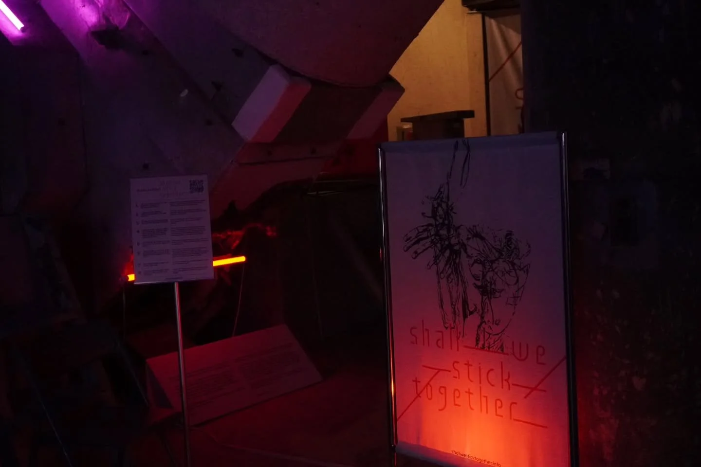 리보로가 앱 개발로 참여한 <쉘 위 스틱 투게더 AR(임의의 감독, 기어이 제작)> &amp; <튜토리얼:내 쌍둥이를 언인스톨하는 방법(람한 감독)>이
제 28회 부천 판타스틱 영화제 비욘드 리얼리티(Beyond Reality) XR 상영작에 선정되어 부천아트벙커B39에서 7월 14일까지 전시 중이니 많은 관심 부탁드립니다 🙂

We're excited to announce that two pieces we at LEEB