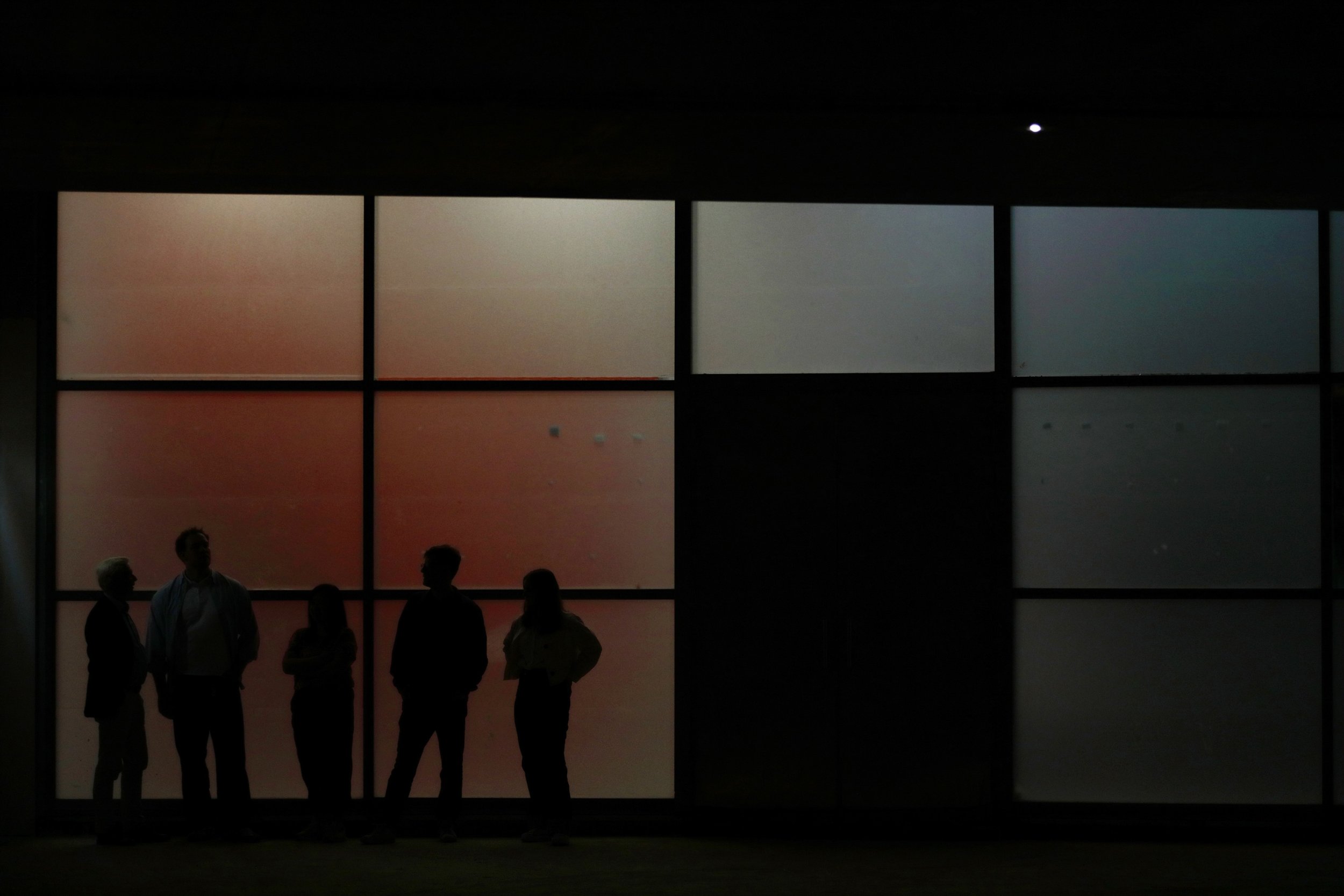 F&uuml;nf Silhouetten, viele Perspektiven.

#SMV #Menschen #Verstehen #Bauen #Bauprojektsteuerung
#dasCenter