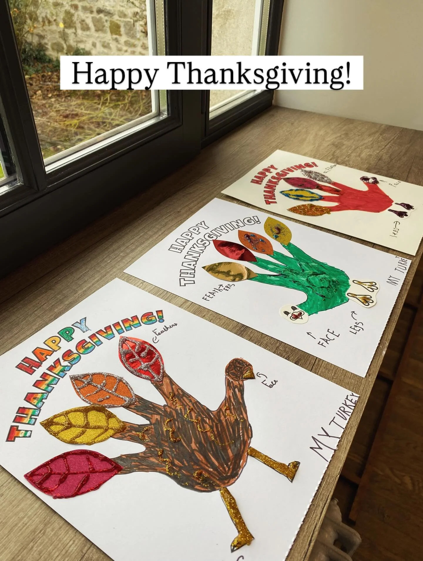 Our Happy Thanksgiving class for the 6-8 year olds last Wednesday! We had so much fun! #mont&eacute;pilloy #storytimeenglish #villedesenlis #senlis #oise #stagespourenfants #atelierspourenfants #apprendreanglais #apprendrelanglais #englishteacher #th