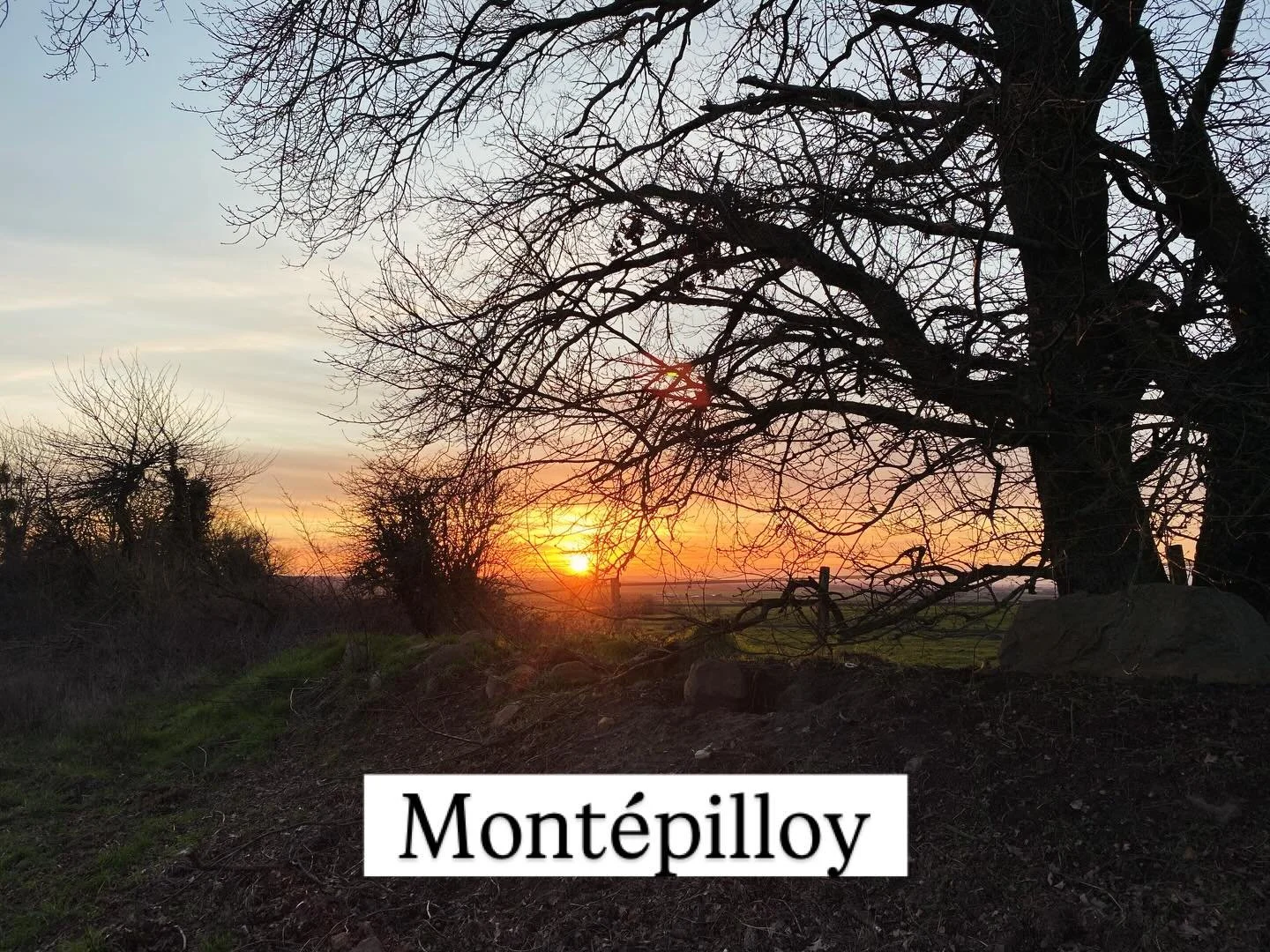 Can&rsquo;t beat the countryside. #storytimeenglish #mont&eacute;pilloy #belleoise