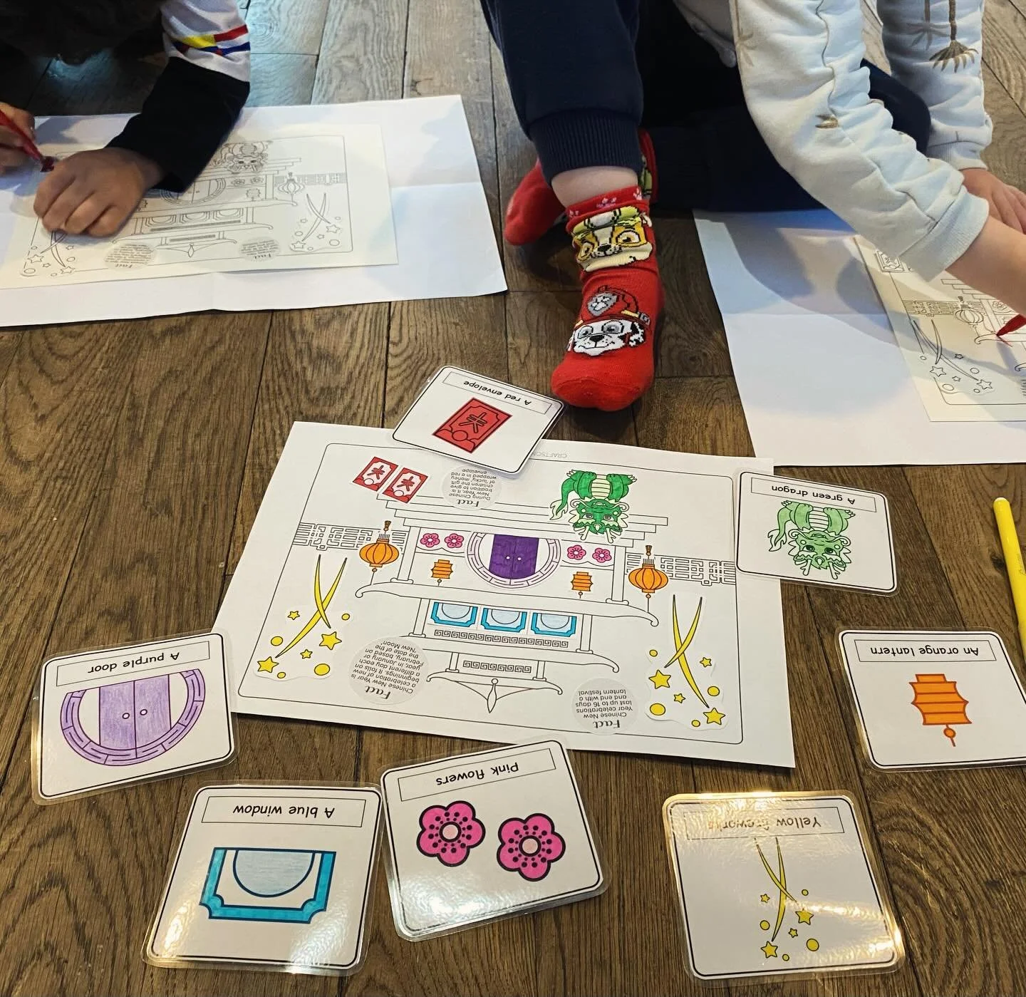 Our story yesterday was &ldquo;Red is a Dragon: A Book of Colors&rdquo; and then we did a fun Chinese New Year activity by @craftsonsea! #storytimeenglish #mont&eacute;pilloy #apprendreensamusant #redisadragon #chinesenewyear