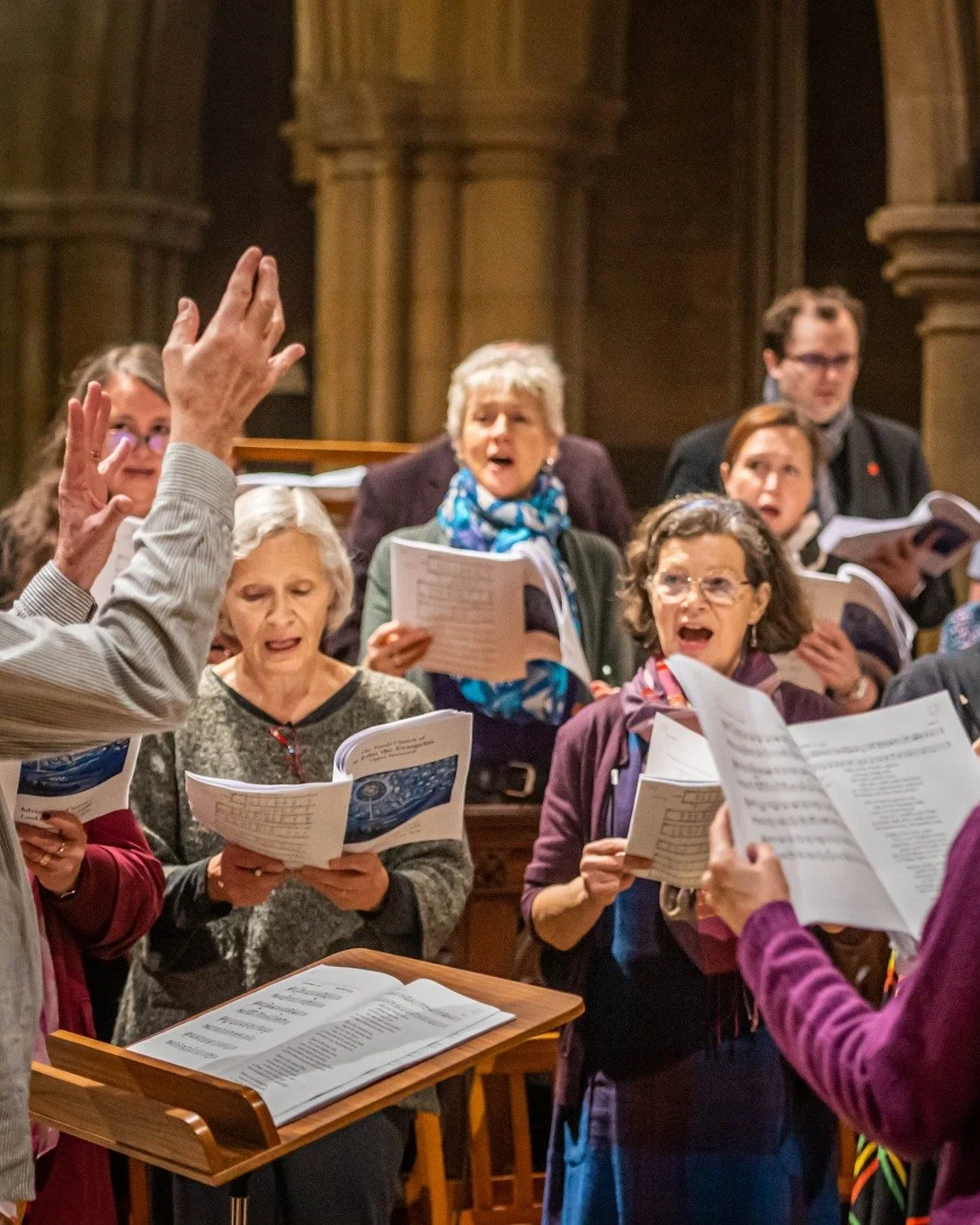 ✨ A beautiful way to end your week&hellip; ✨

Relax, lift your spirits, and enjoy the joy of singing in the stunning setting of our Victorian Church. Did you know that singing in a choir for just one hour can reduce stress, boost your mood, and even 