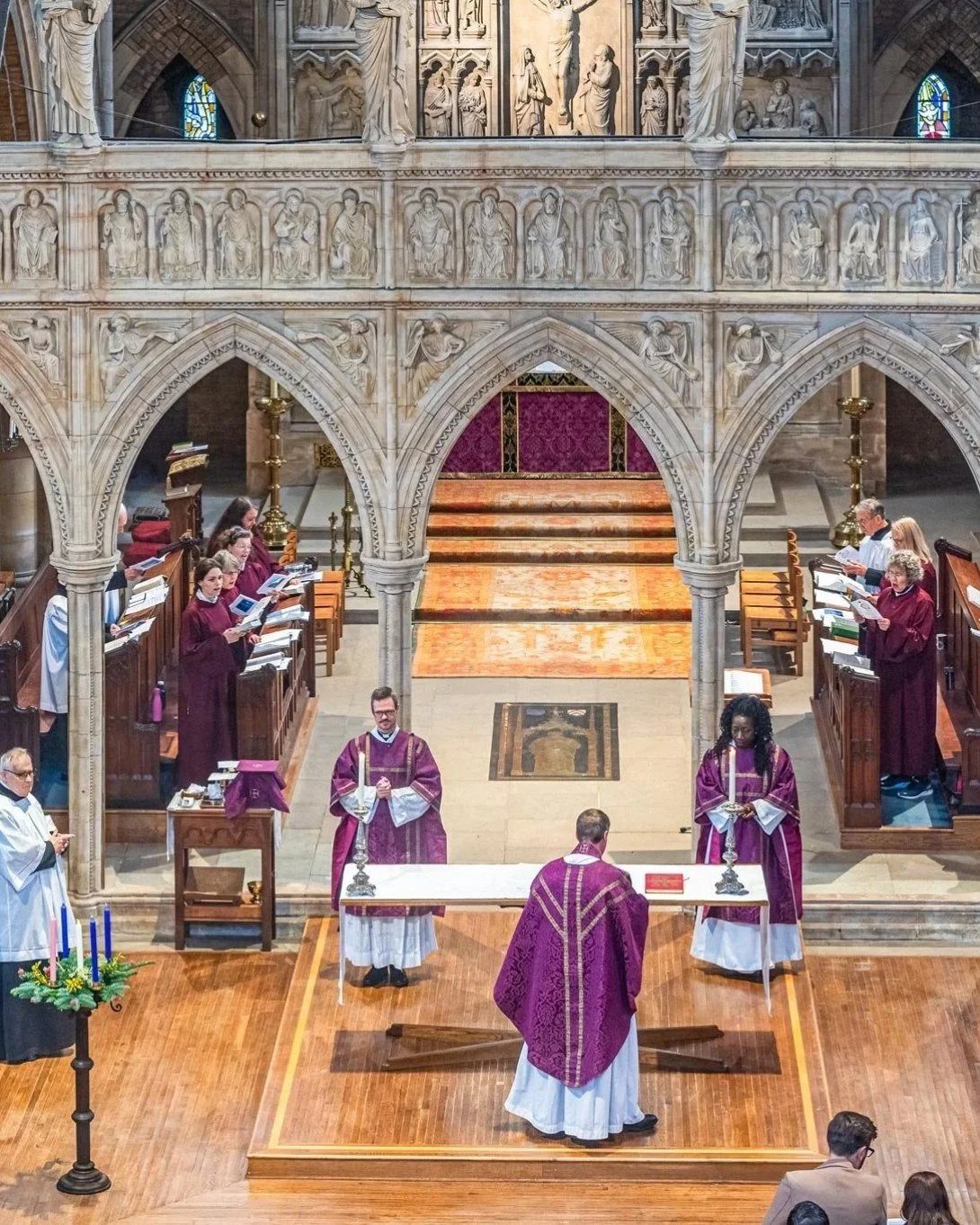 🎶 Come &amp; Sing! 🎶

Join the St John's Choir this Sunday evening for Choral Evensong! This week we mark the 150th anniversary of the death of Samuel Sebastian Wesley with a beautiful programme:
✨ Introit: Lead me, Lord
✨ Anthem: Blessed be the Go