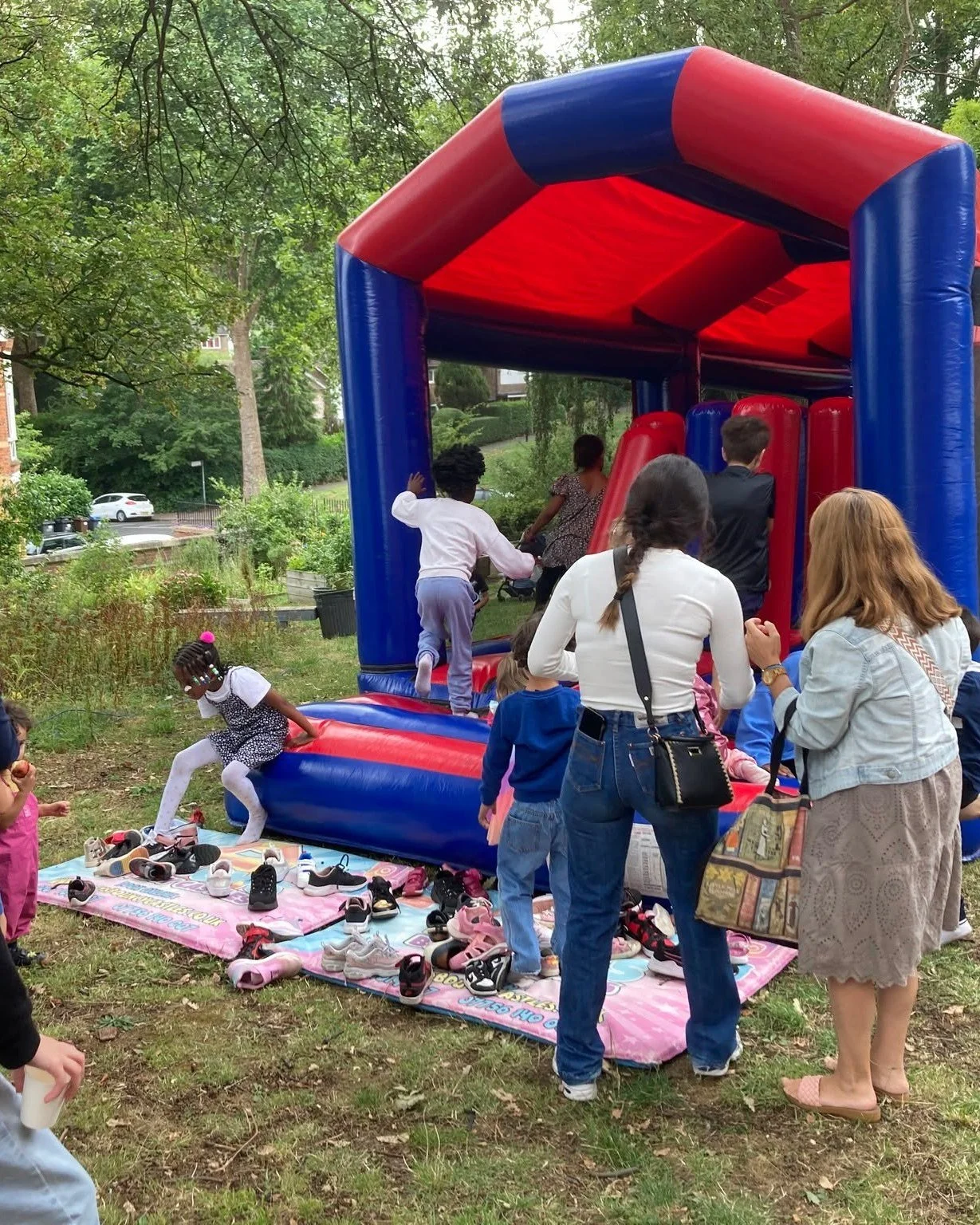 🎂 Messy Meals is turning ONE!

Join us next Wednesday, 6 May, 3:30&ndash;5:30 PM in the Meadow for a very special birthday session, with BBQ and a bouncy castle (weather permitting)! 🍖🏰

Not heard of Messy Meals before? Messy Meals is a free, frie