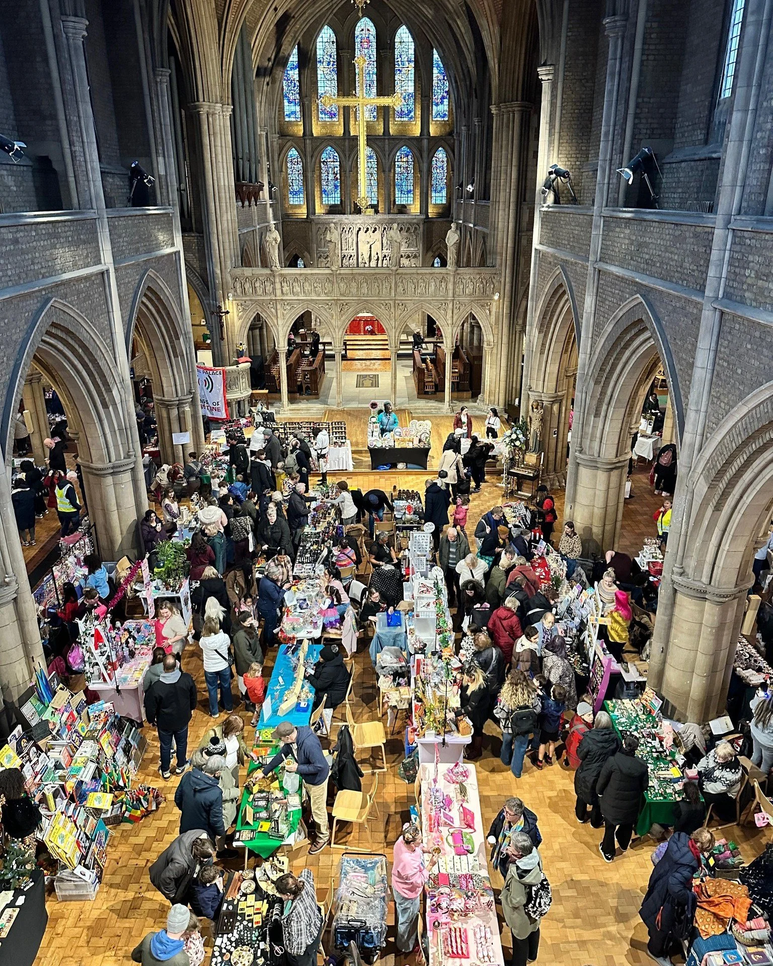 Calling all crafters, makers &amp; creative small businesses!

Yes, we know it's only June&hellip; but we're already getting excited about our Christmas Market and starting to plan! 🎄✨

We're on the lookout for fantastic stallholders to join us on S
