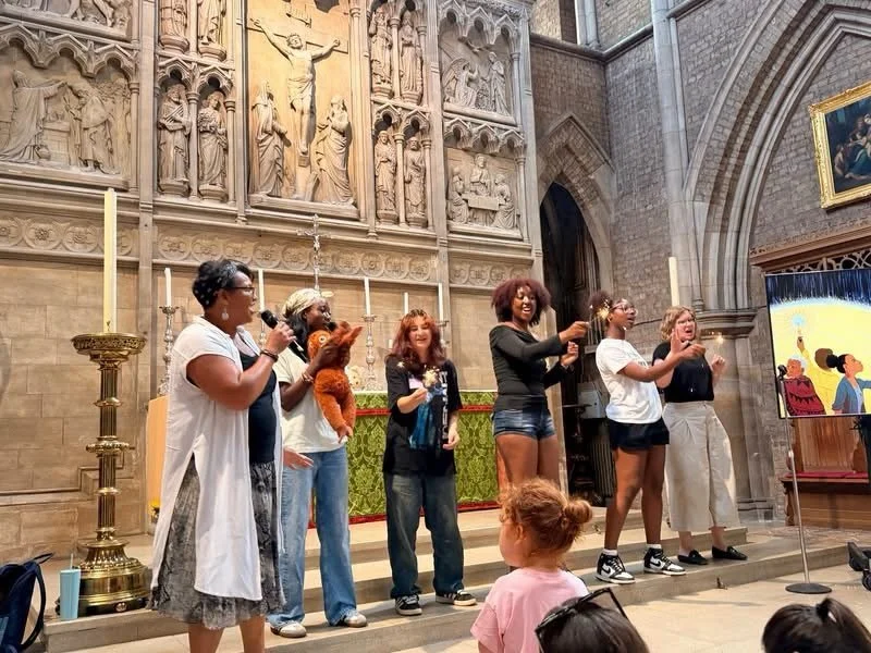 We loved having some of our work experience students lead our song time at PlayTime! this Friday. A huge thank you for your help this week, we will miss you when you go back to school ❤ 

sjun.org.uk/playtime
