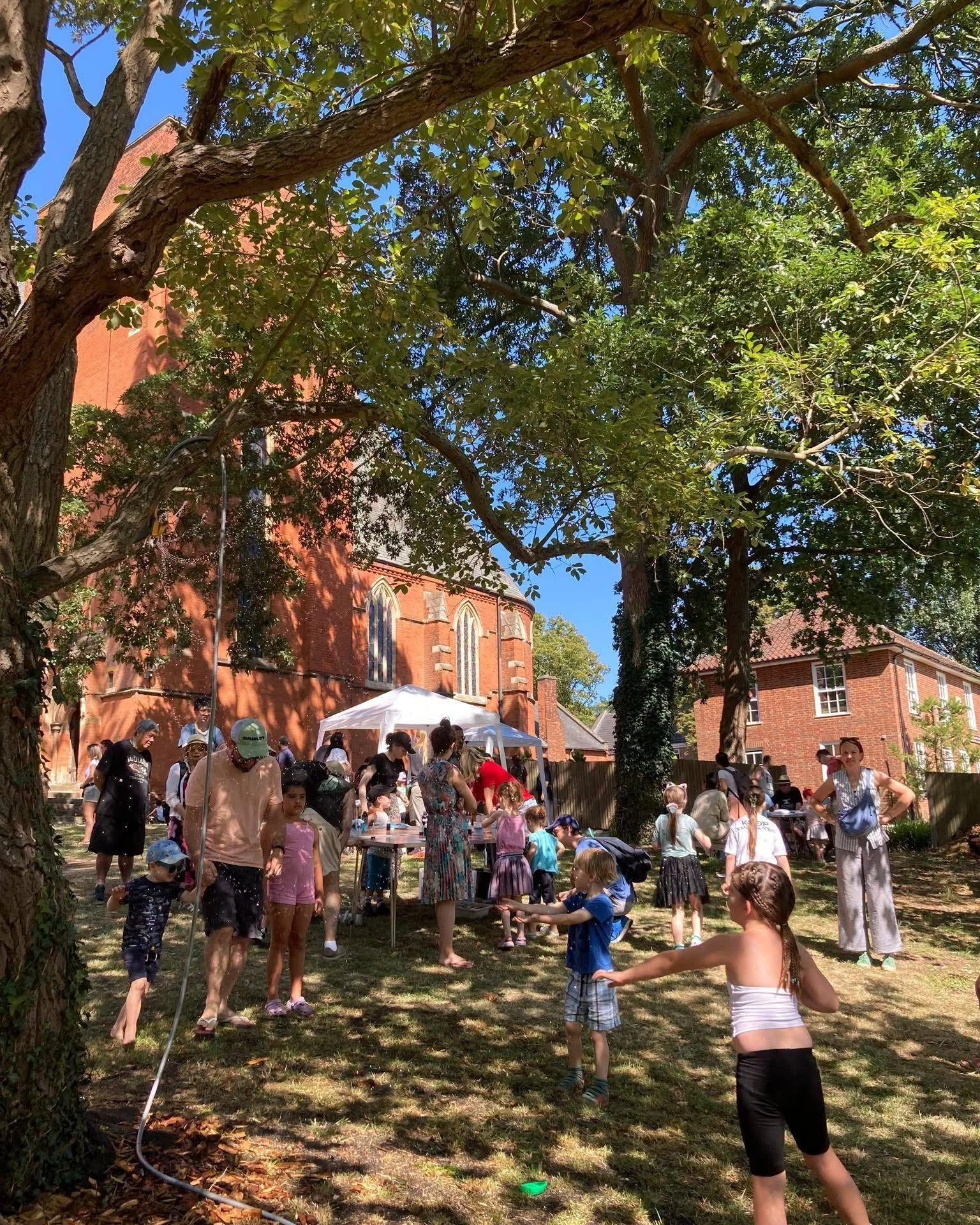 Two weeks to go until our next Messy Church at St John's, Upper Norwood, and we can't wait to welcome you back! 💛

Join us on Sunday 13 September at 3:30-5:30PM for a Crystal Palace-themed celebration of our community: dinosaur excavation, junk mode