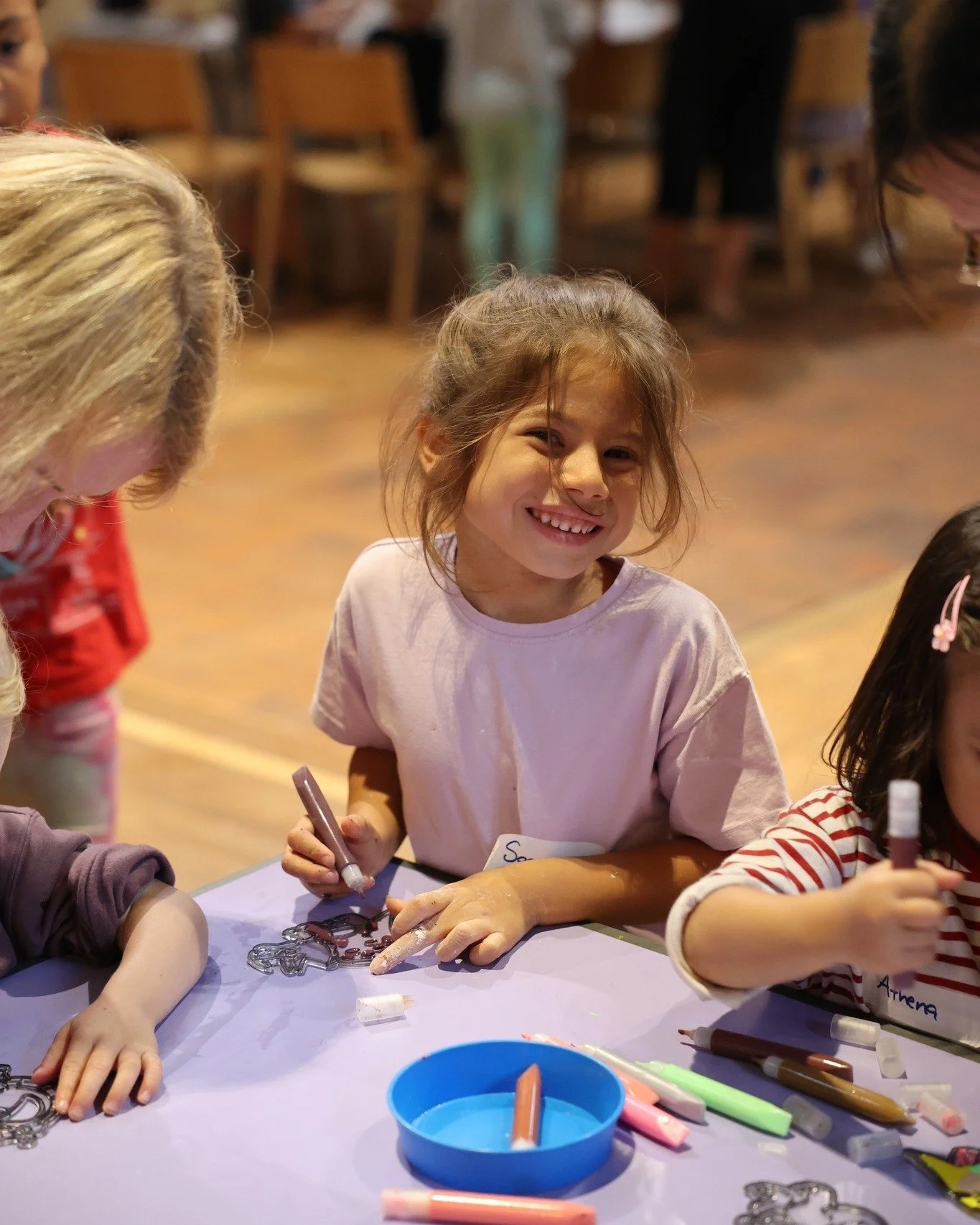 Join us for Messy Harvest *TOMORROW* at St John's, Upper Norwood! 🍎

🤖 Expect robots, camping-stove baking, science experiments, junk modelling, apple bobbing, storytelling, and a hot meal for the whole family, all completely free. 🥣

Book now 👉 