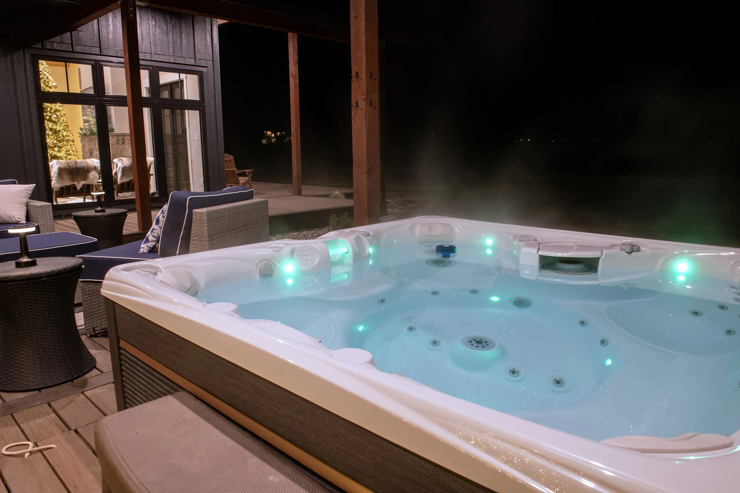 7 Person Luxury Hot Tub Teton Views.jpg