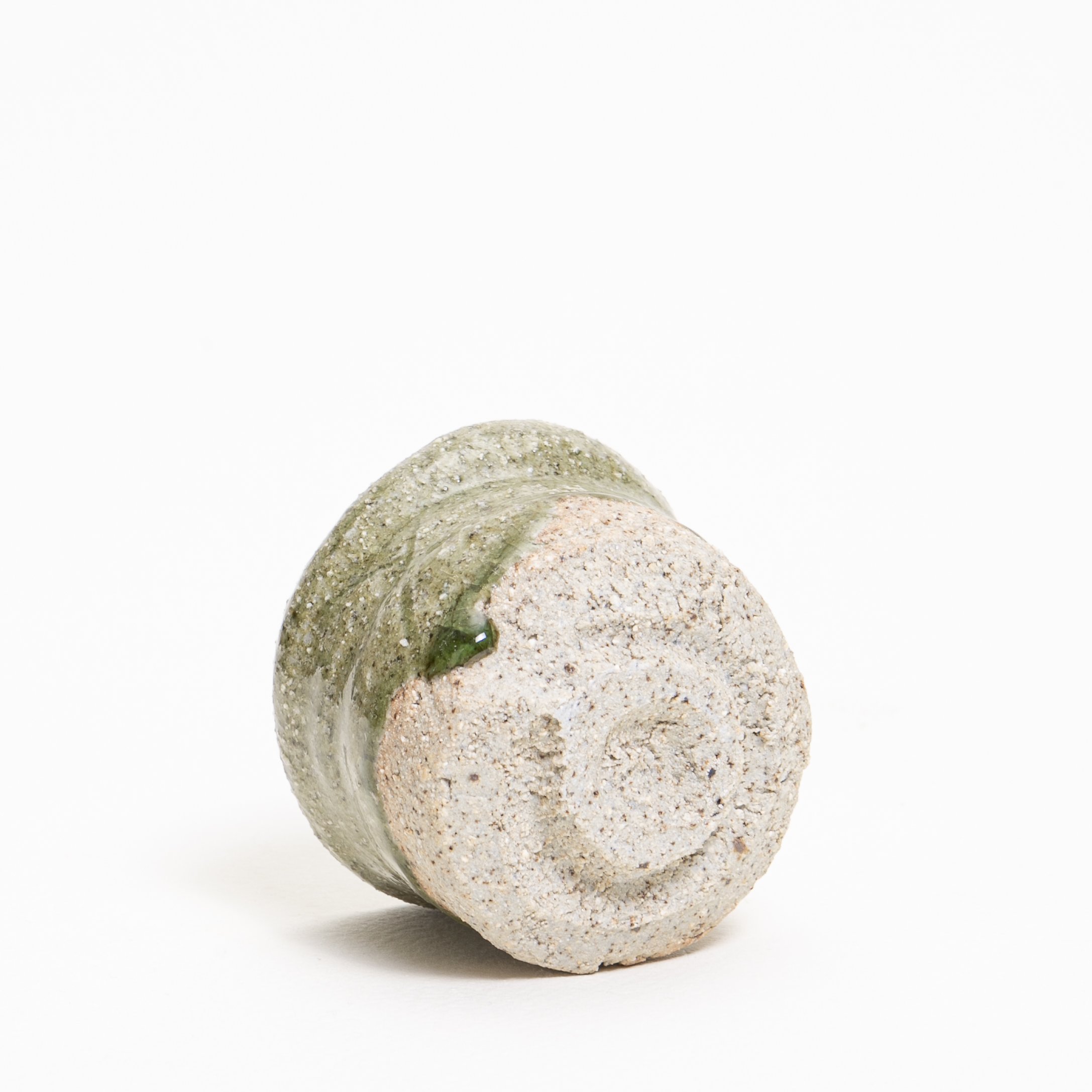 rastitown cup wild clay rock glaze foot