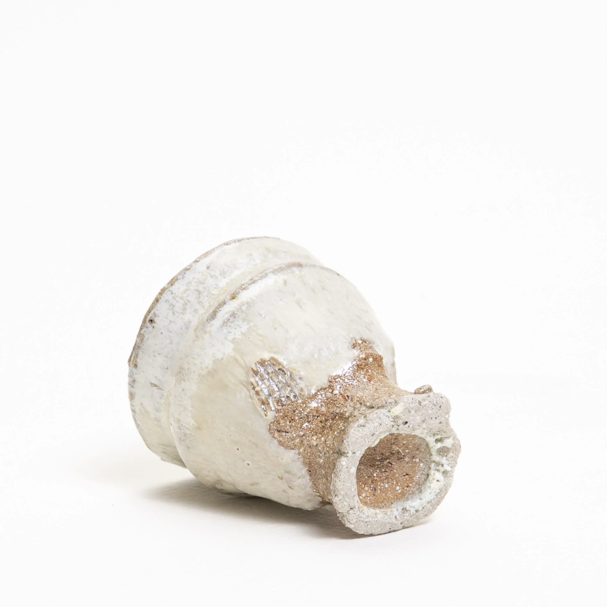 piemontese cup wild clay rock glaze foot