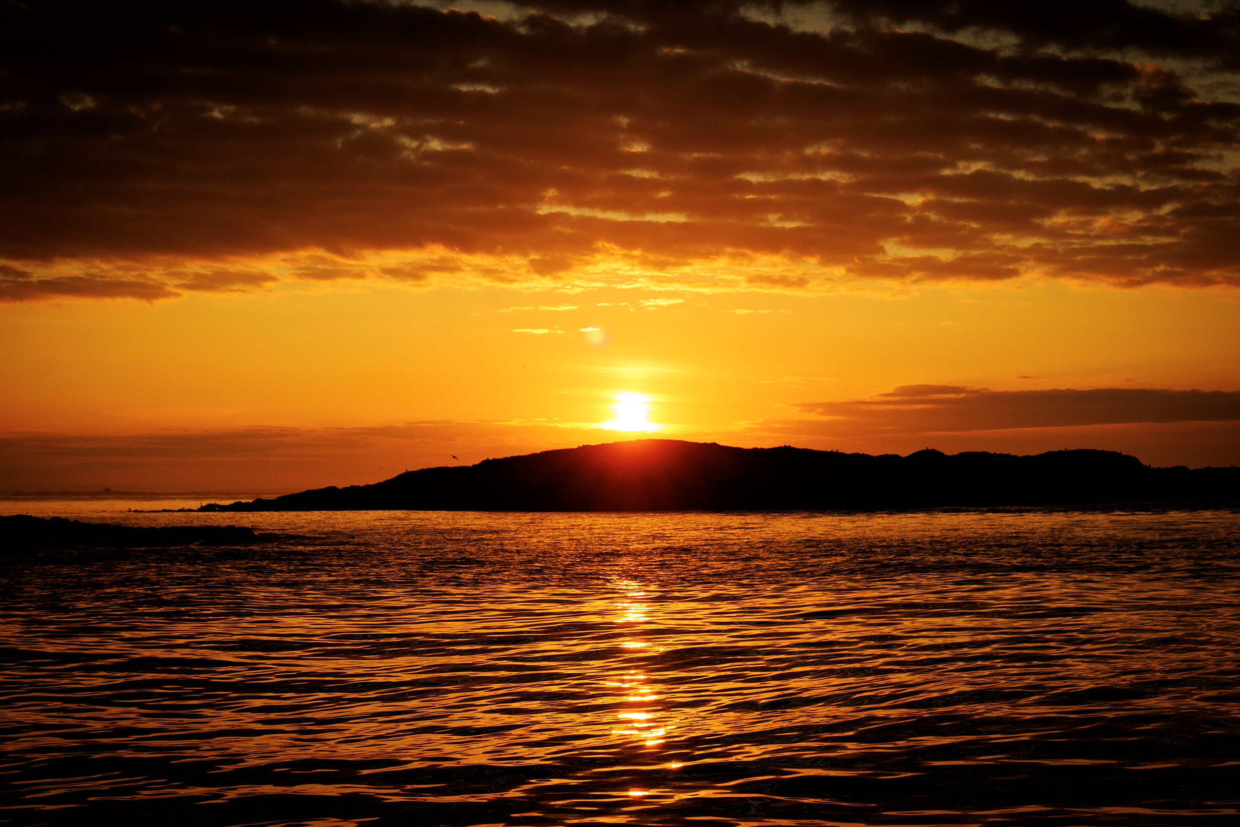 sunset_over_Farnes_small.png