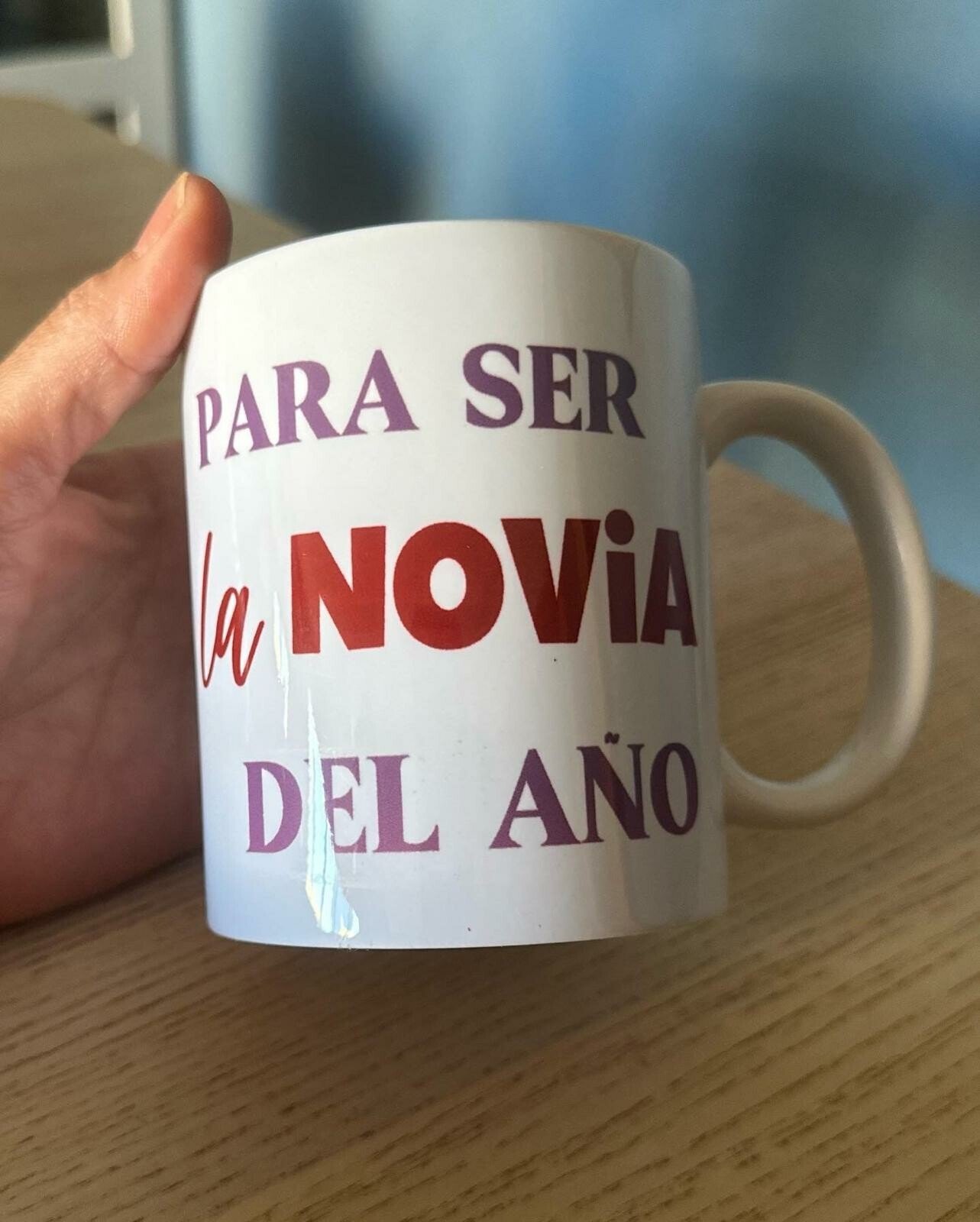 Taza cerámica - La Novia de Brighton | Batas personalizas y regalos de Novias