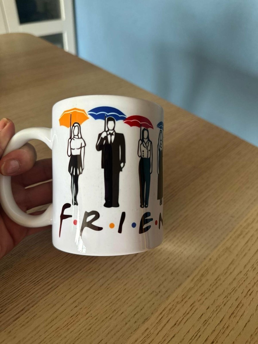 Taza cerámica - La Novia de Brighton | Batas personalizas y regalos de Novias