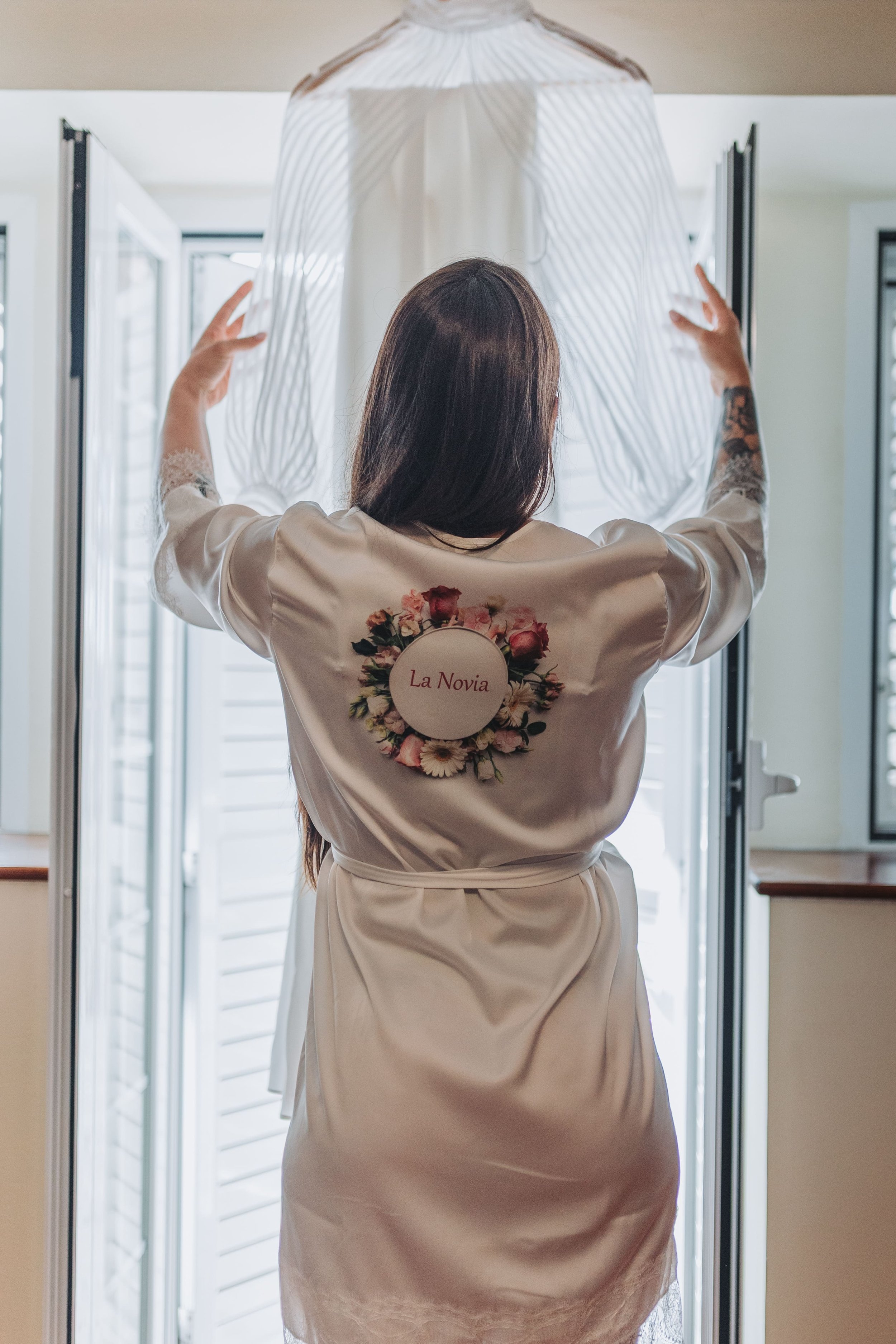 Conjunto bata encaje y camisón - La Novia de Brighton | Batas personalizas y regalos de Novias