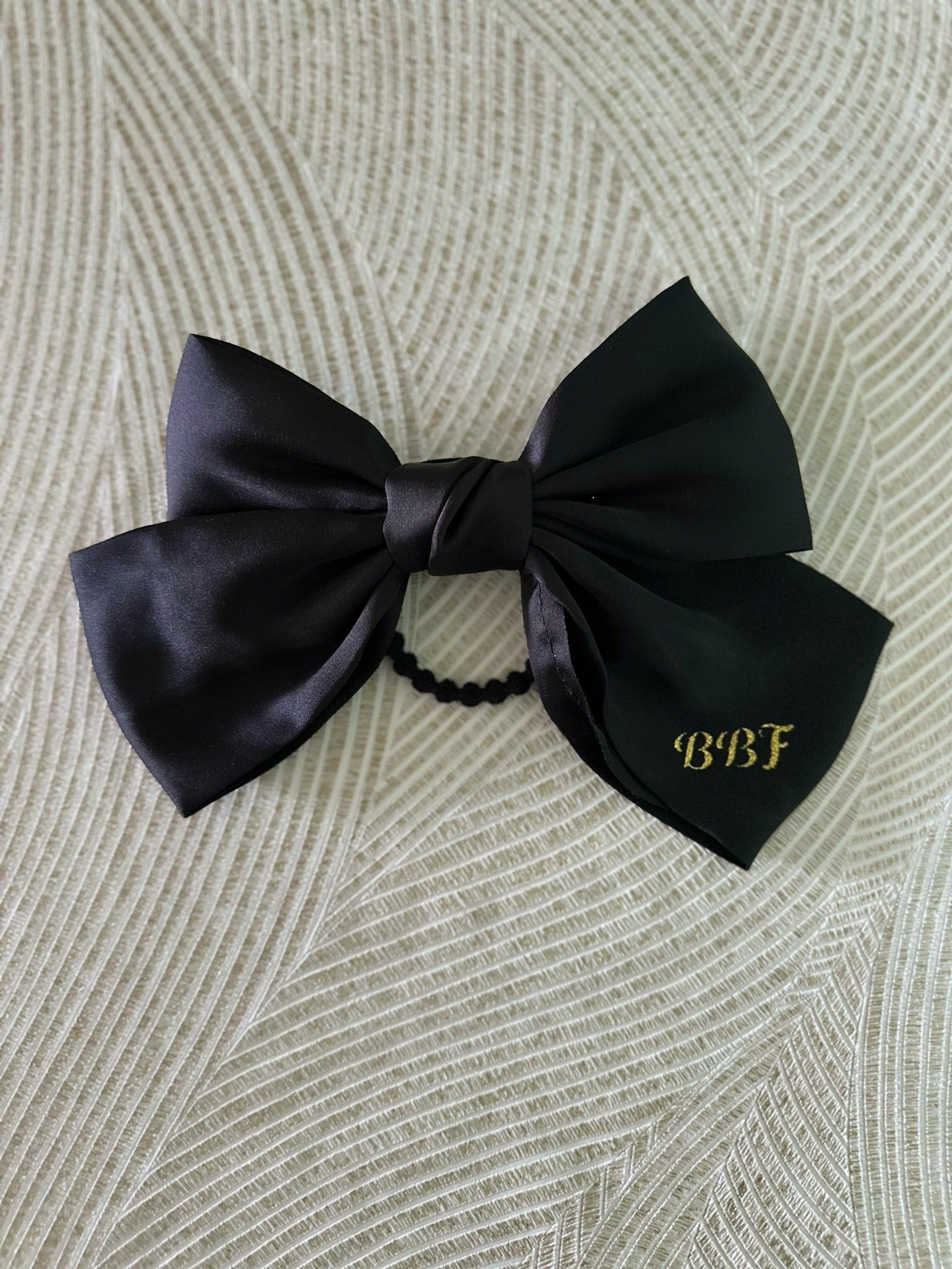 Box gif ELLAS - La Novia de Brighton | Batas personalizas y regalos de Novias