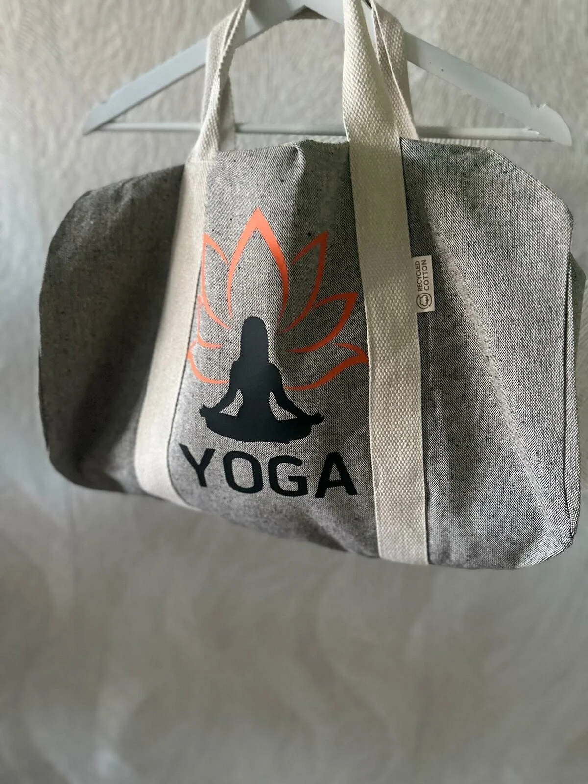 Bolso deportivo - La Novia de Brighton | Batas personalizas y regalos de Novias