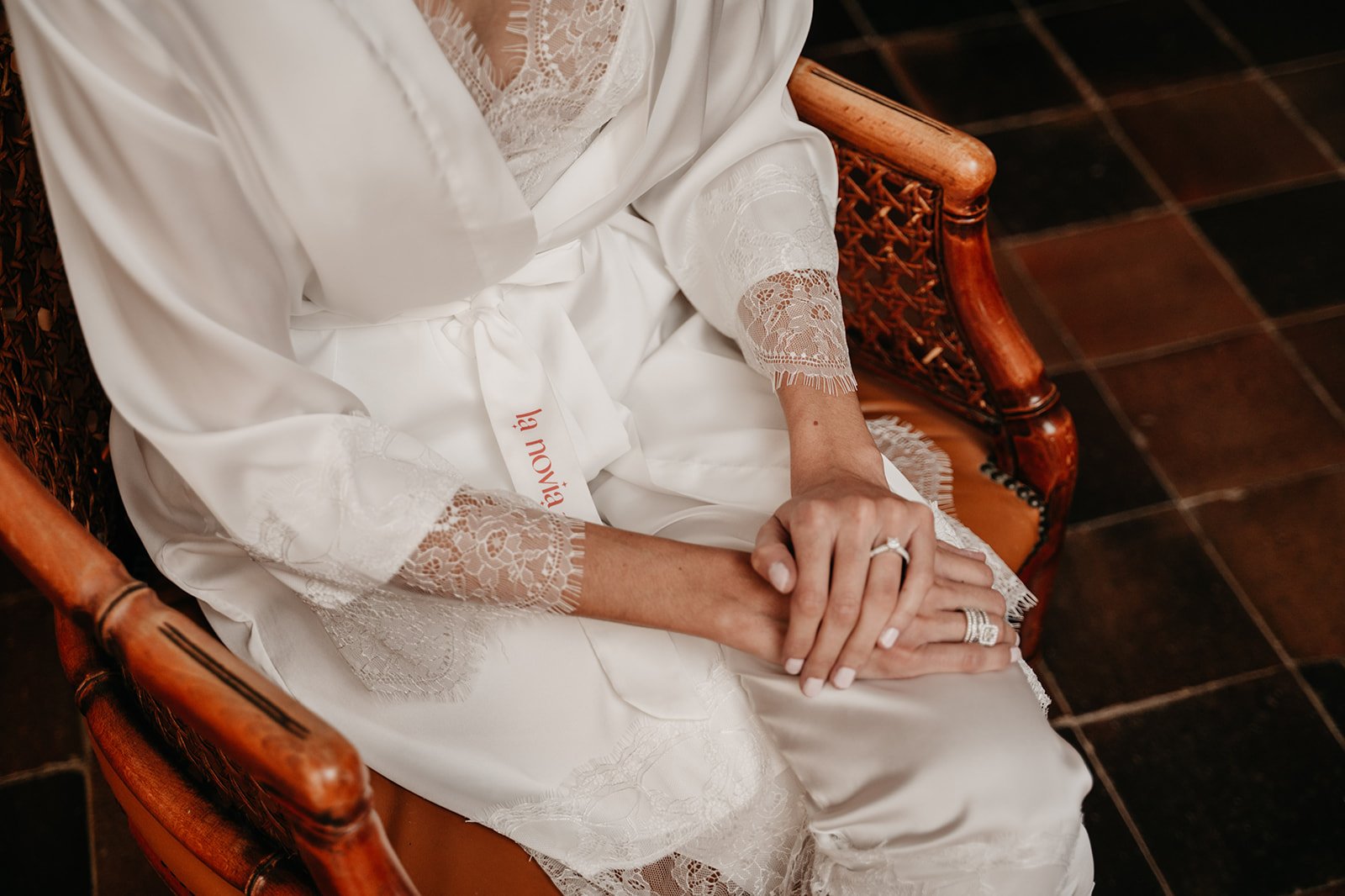Juego completo novias - La Novia de Brighton | Batas personalizas y regalos de Novias