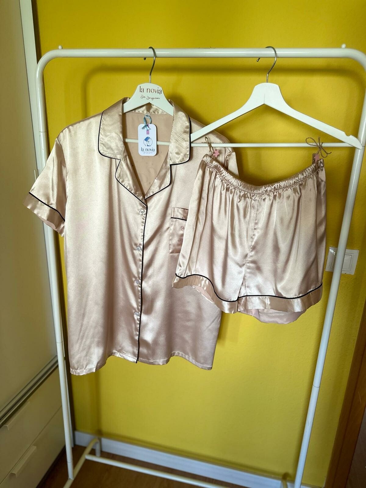 Pijama mujer - La Novia de Brighton | Batas personalizas y regalos de Novias
