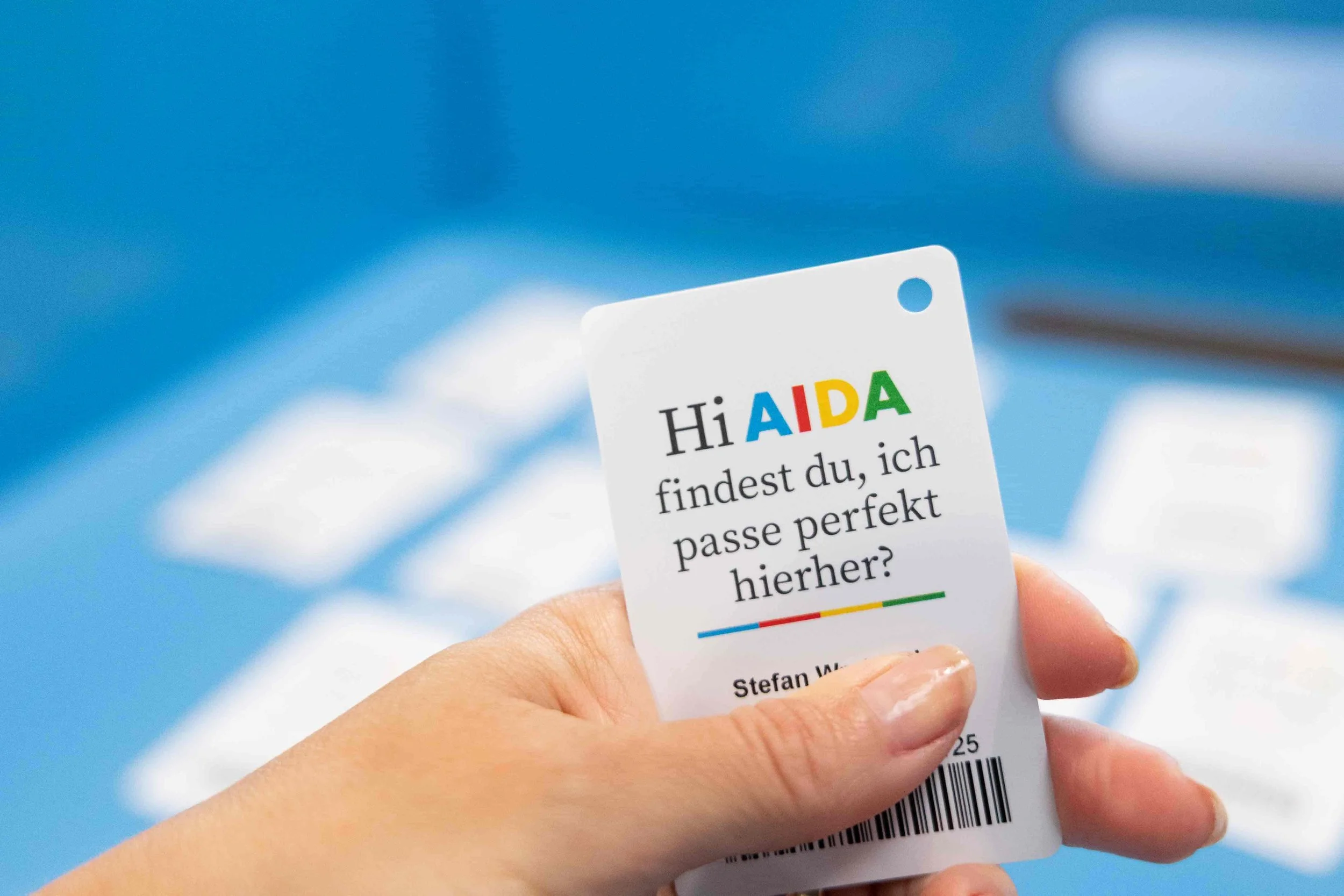 Business-Foto mit Karte „Hi Aida“.jpg