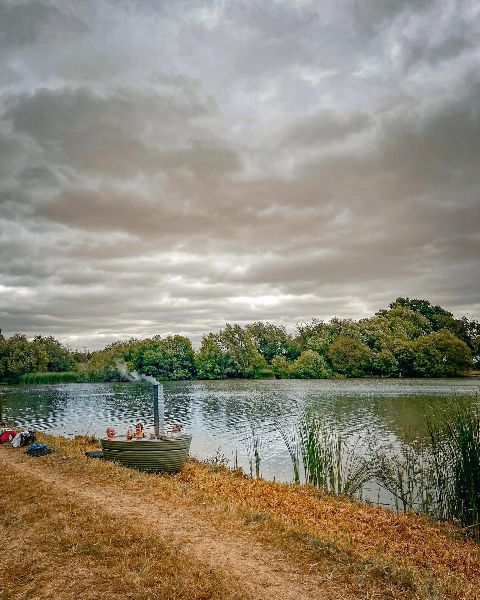 Thank you very much to everyone who came to Chillin' Hot by the Lake on Saturday.

We are thrilled with the amazing responses we&rsquo;ve received and loved meeting all of you!

#chillinhot #hottubrental #woodfiredhottub #lakeswim #essex #visitessex 