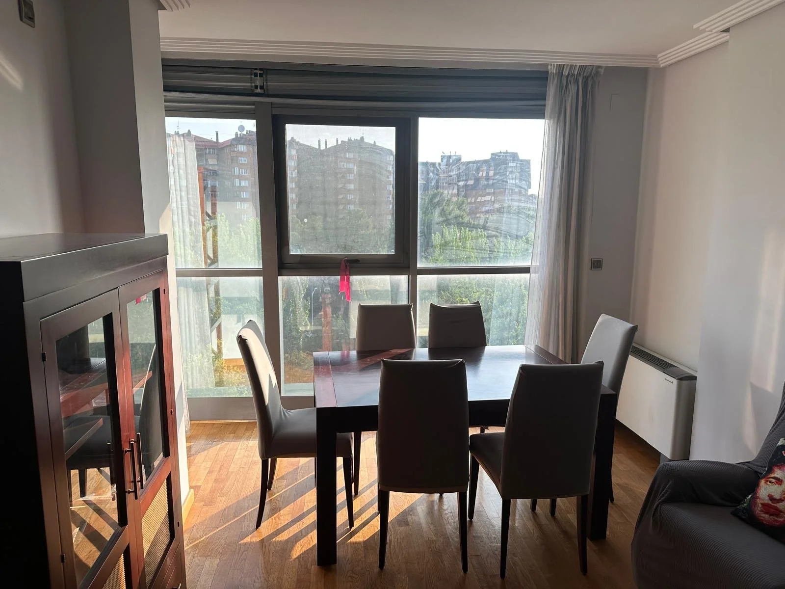 Ref. ALT-2026-18. PISO EN ALQUILER. Piso en alquiler de 115 m² con 3 dormitorios.