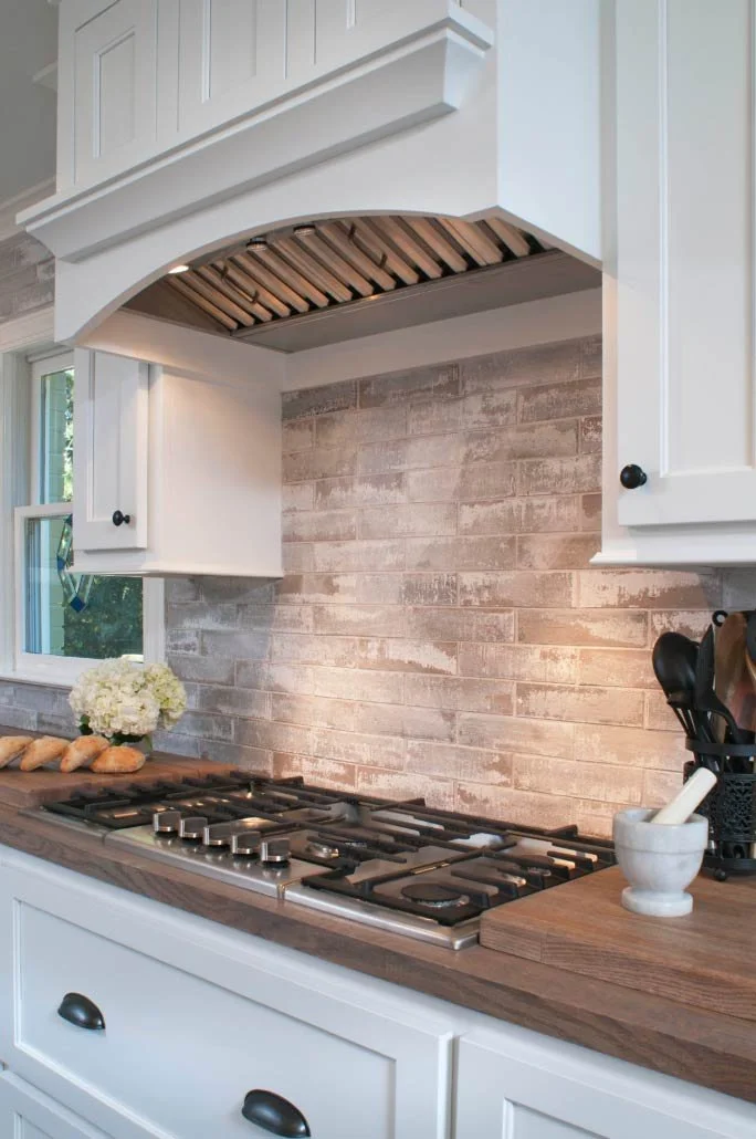 stove-hood-684x1030.jpg