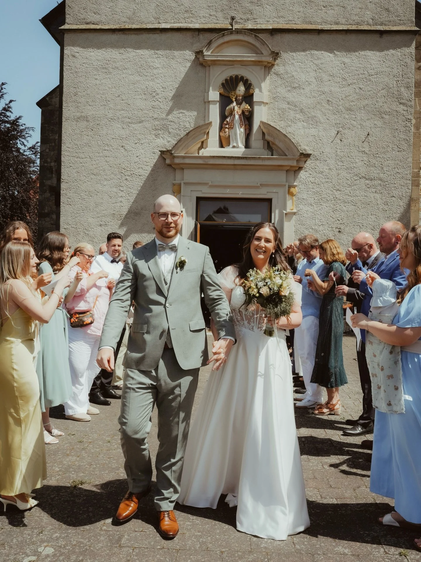 The Wedding of S &amp; T 💍💒 Was f&uuml;r ein sch&ouml;ner hei&szlig;er Sommertag, es war mir eine Freude , euch zu begleiten. 🤍✨
#wedding #weddingphotographer #hildesheim #hochzeit #hochzeitsfotograf
