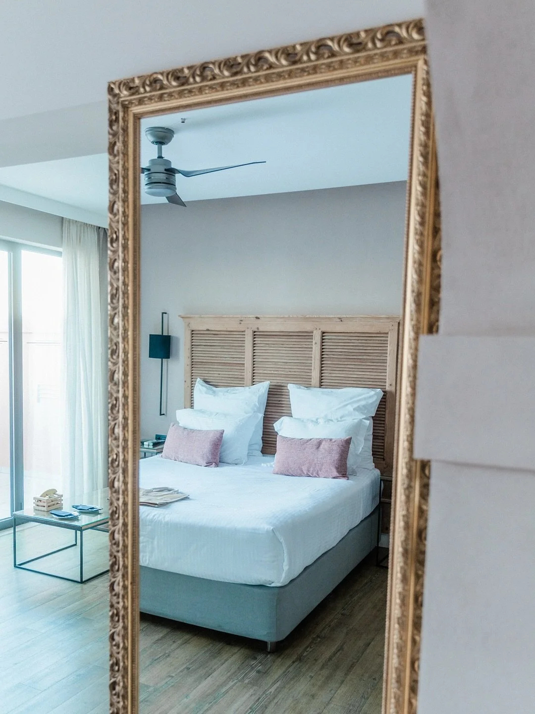 Our Deluxe Sea View Suite with Whirlpool at Nido, part of the @marbellacollectiongreece, in Corfu.

Now, we&rsquo;re never usually this fortunate, but&hellip;

&hellip;having originally booked a Junior Sea View Suite (30m&sup2; in size) via @britisha