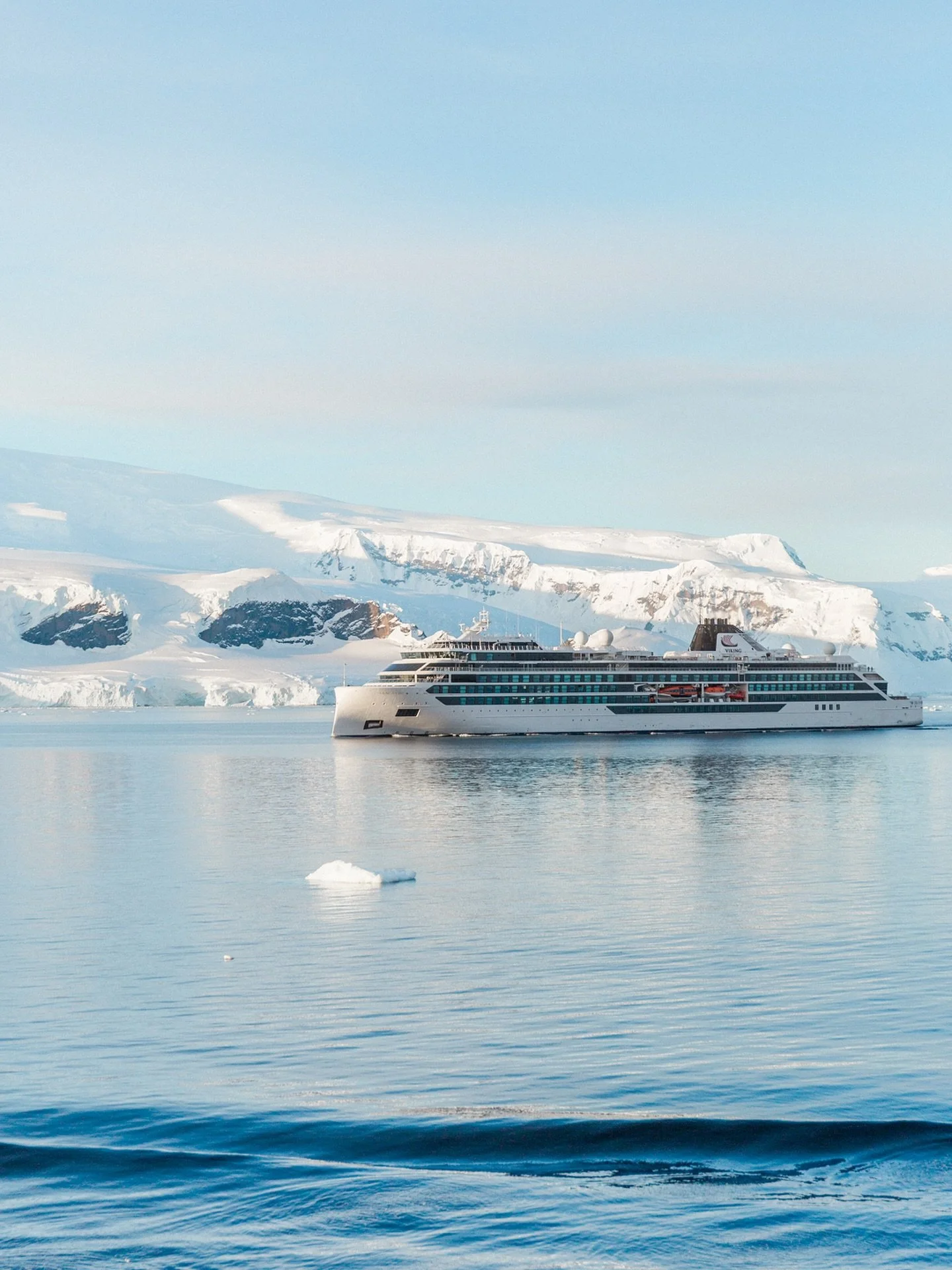 Many congratulations to adult-only cruise line @vikingcruises, who last night were once again named Best Luxury Ocean Cruise Operator and Best River Cruise Operator at @thetimes &amp; The Sunday Times Travel Awards 2025! 

This fantastic achievement 